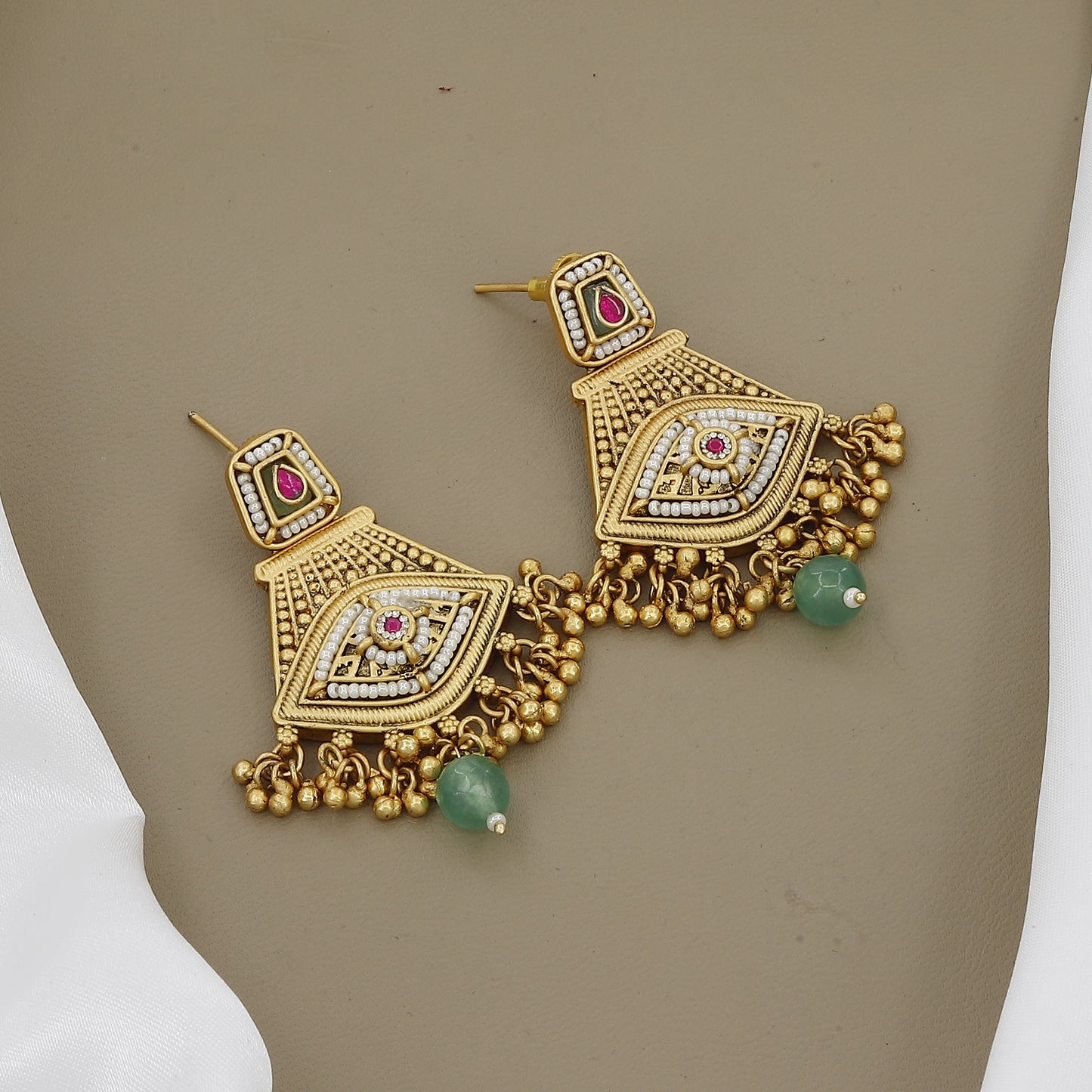 Antique Gold Toned Necklace Set with Ruby, Kundan, and Green Stone