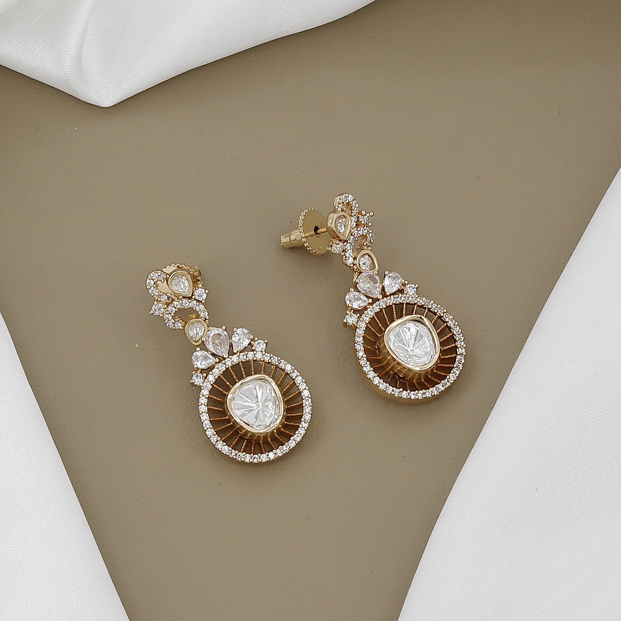 Classic Kundan Necklace with  Colors