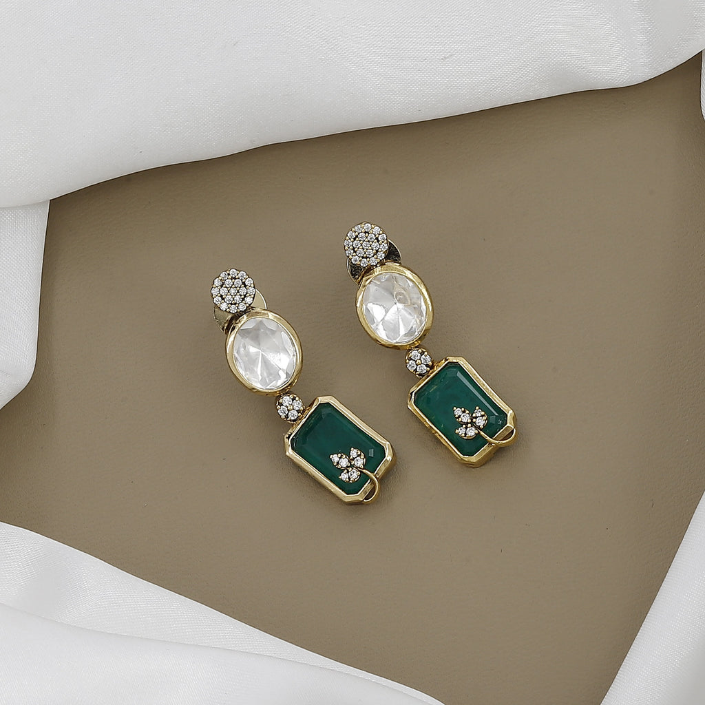 Emerald Green & White Kundan Necklace Set