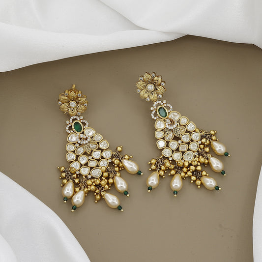 Heavy Kundan Necklace Set with Pearls