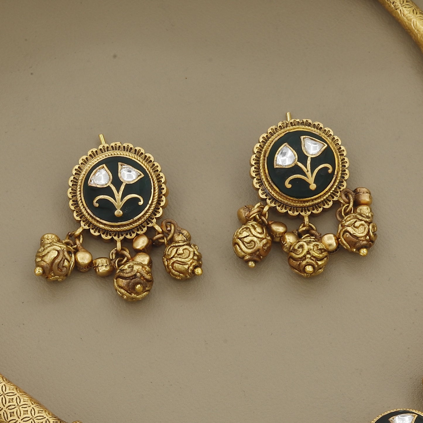 Rigid Design with Enamel and Kundan Necklace Set