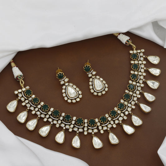 Victorian Polished Heavy Traditional Polki & Green Stone Necklace Set