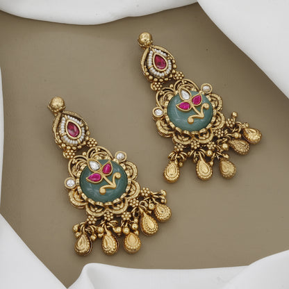Exquisite Antique Gold Plated Necklace Set with Kundan & Ruby