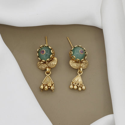 Antique Gold Finish Pearl Kundan Necklace Set