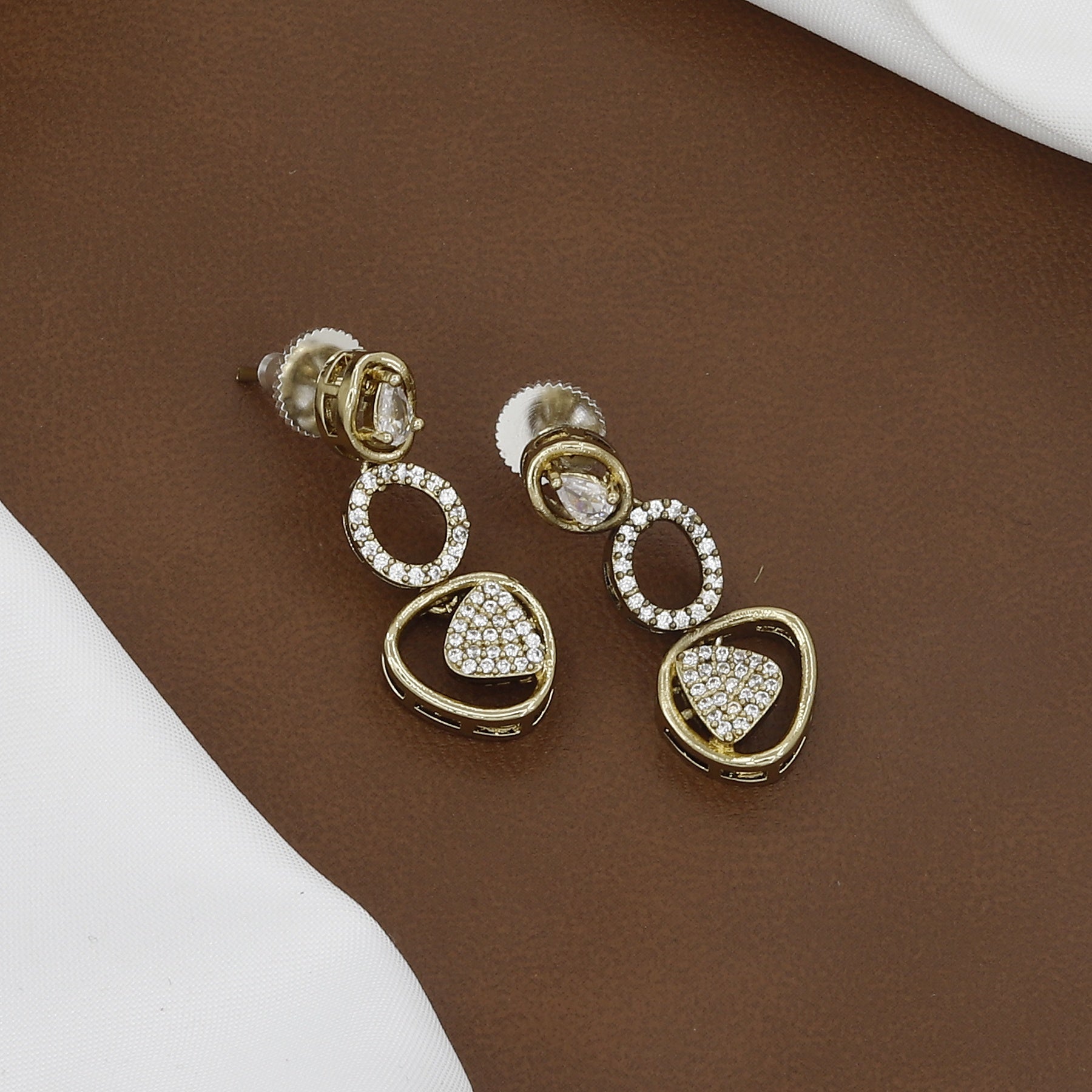 Mehndi Polish Modern Diamond Look Necklace & Earring Set