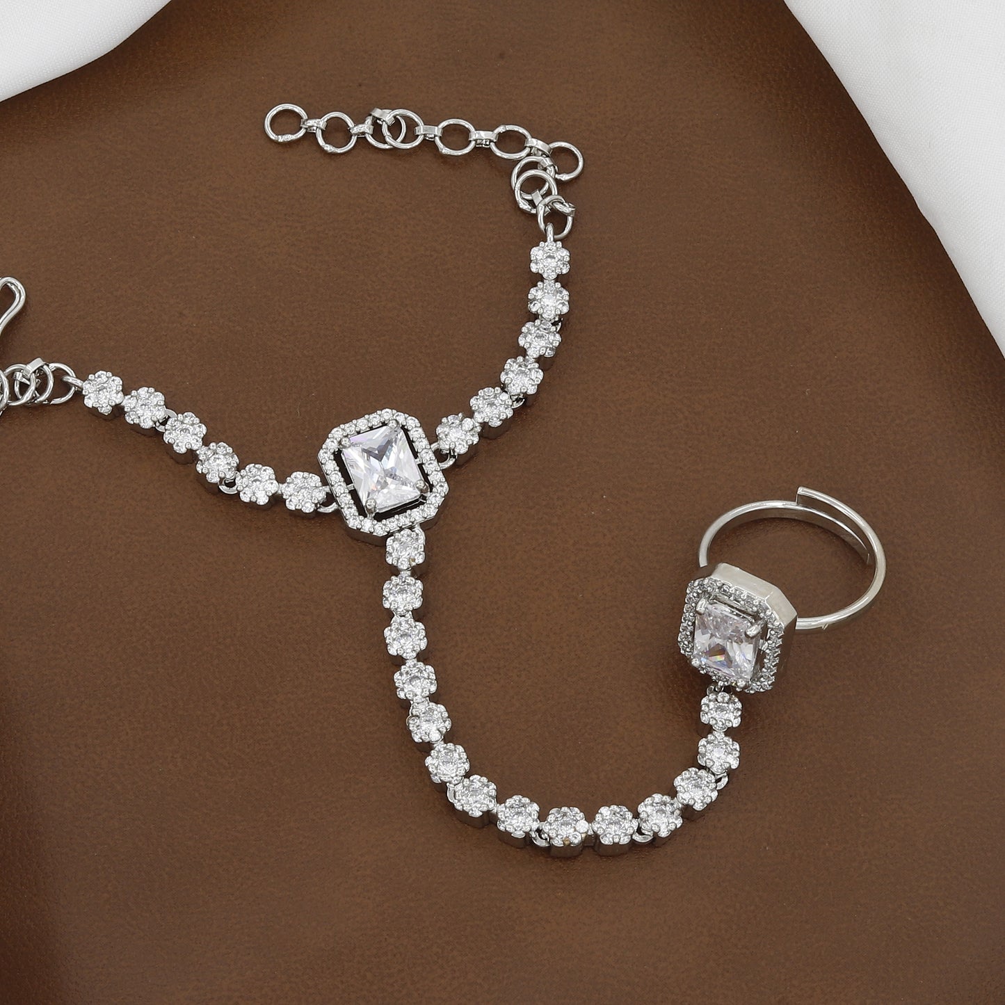 Silver Polished Emerald & CZ Stone Diamond Hath Panja with Colors