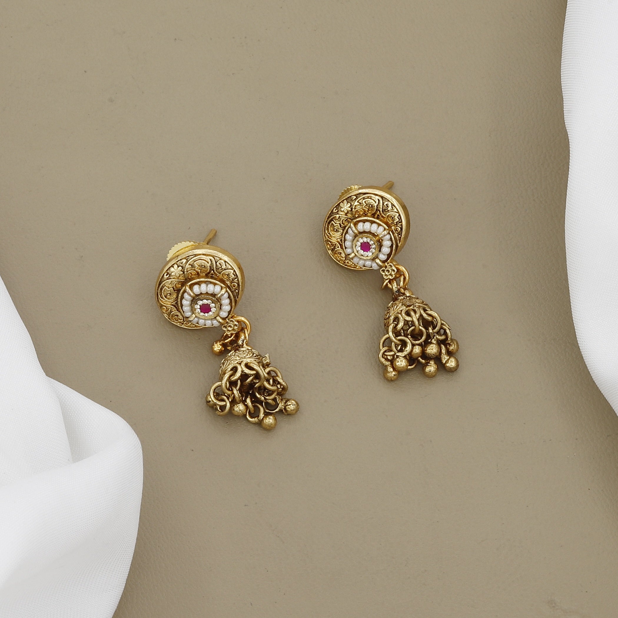 Antique Gold Finish Traditional Long Mini Necklace & Earrings Set