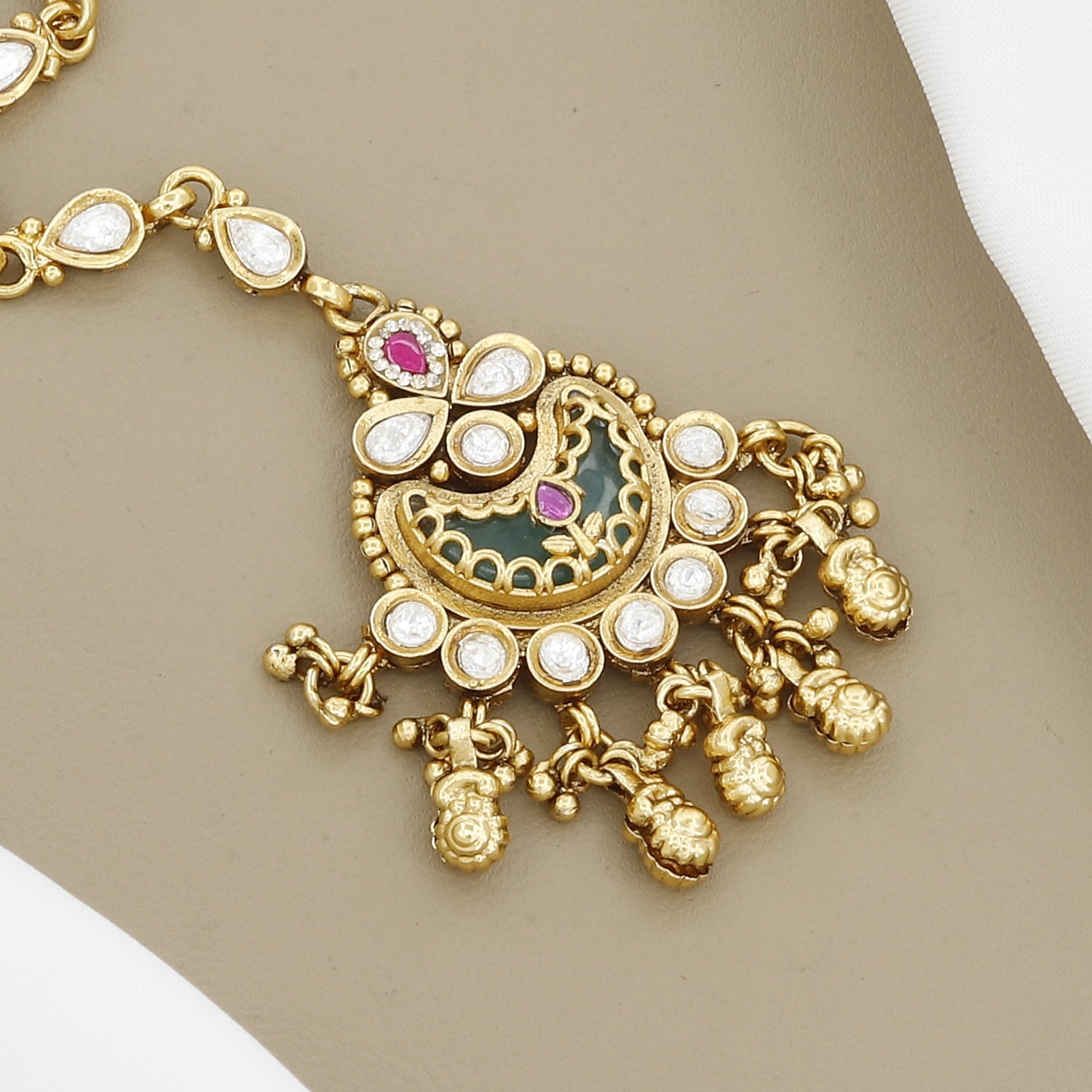 Antique Gold Kundan Maang Tikka with Dark Green Enamel