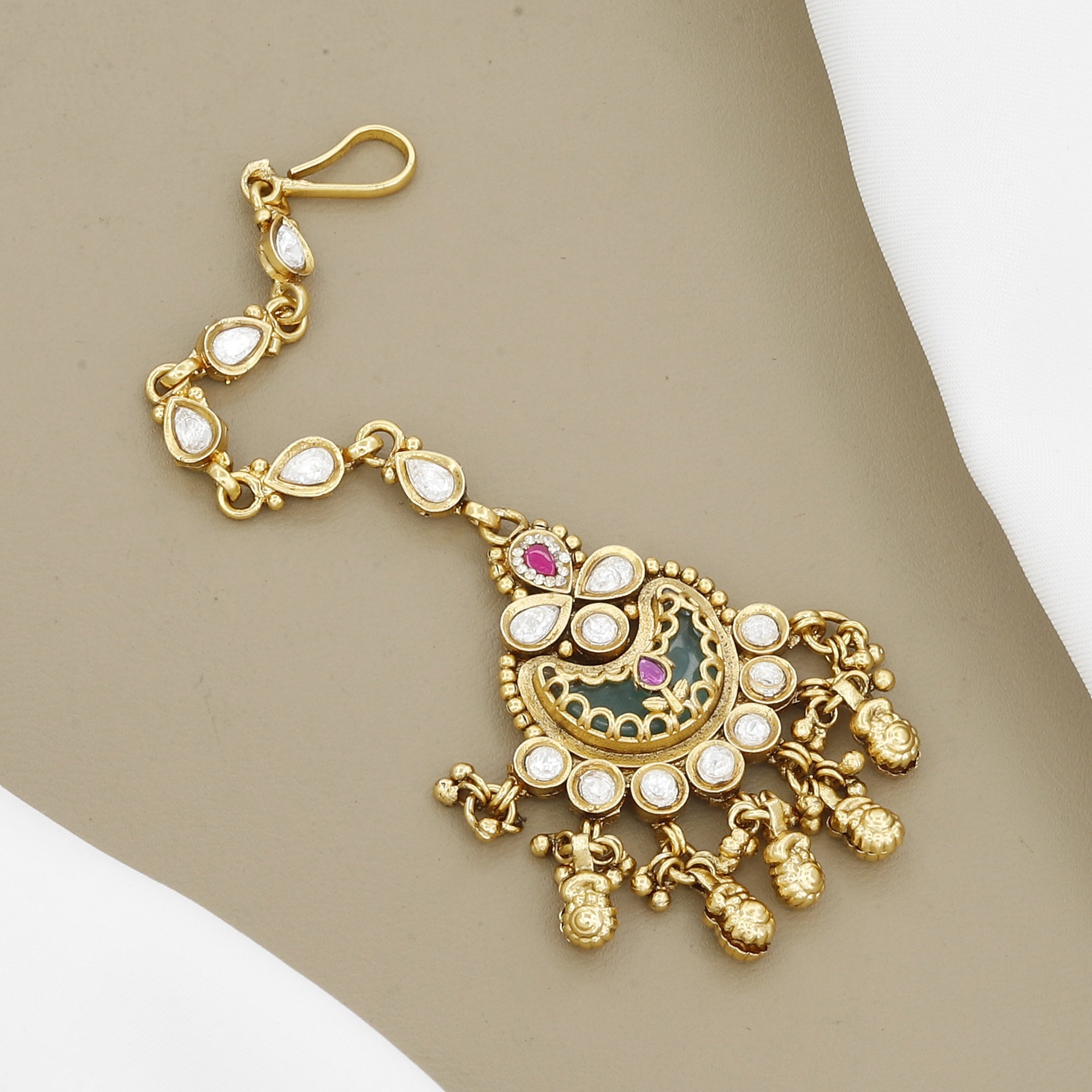 Antique Gold Kundan Maang Tikka with Dark Green Enamel