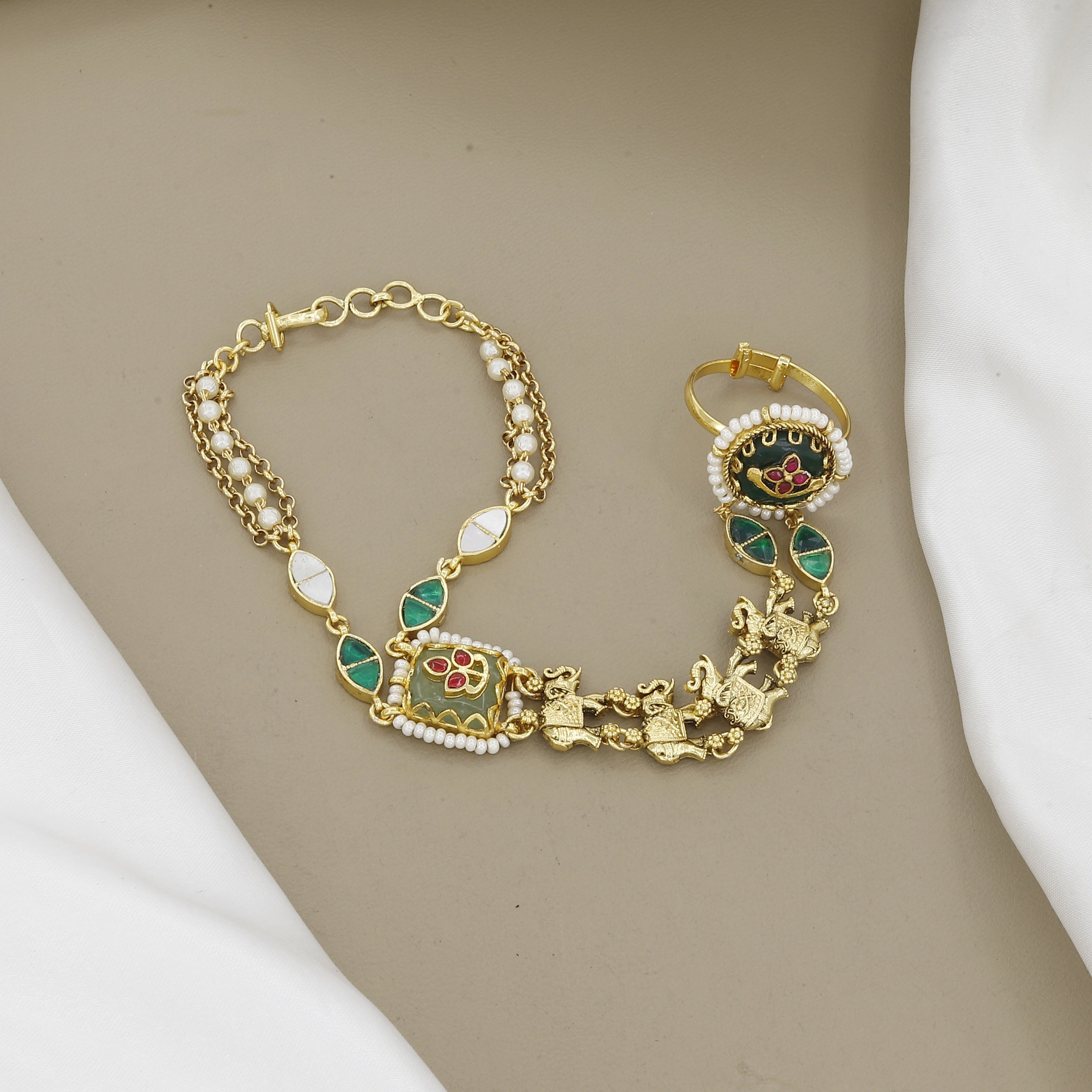 Traditional Antique Wedding Hathpanja