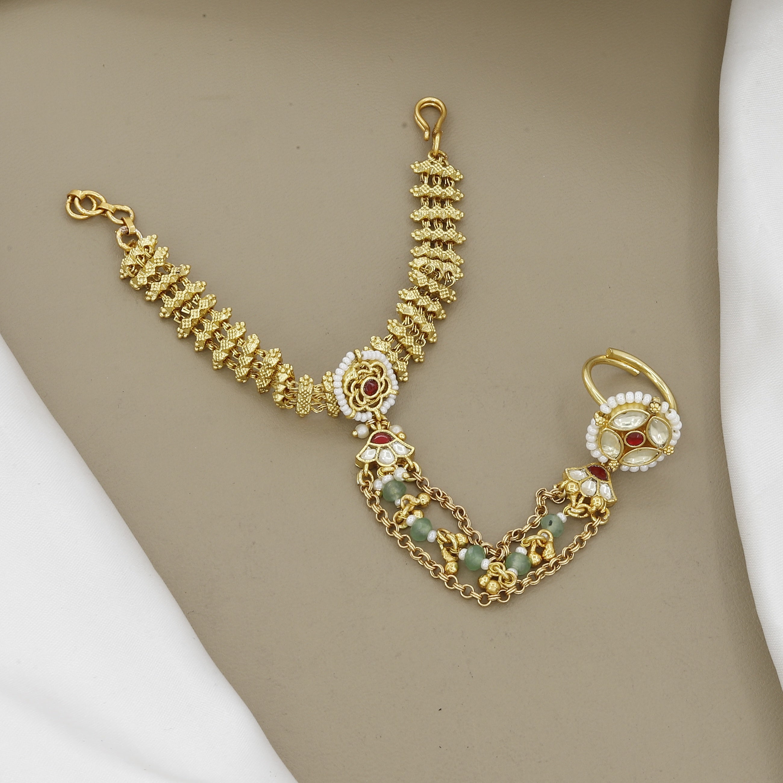 Antique Gold-Plated Kundan Haathpanja with Pearl Border
