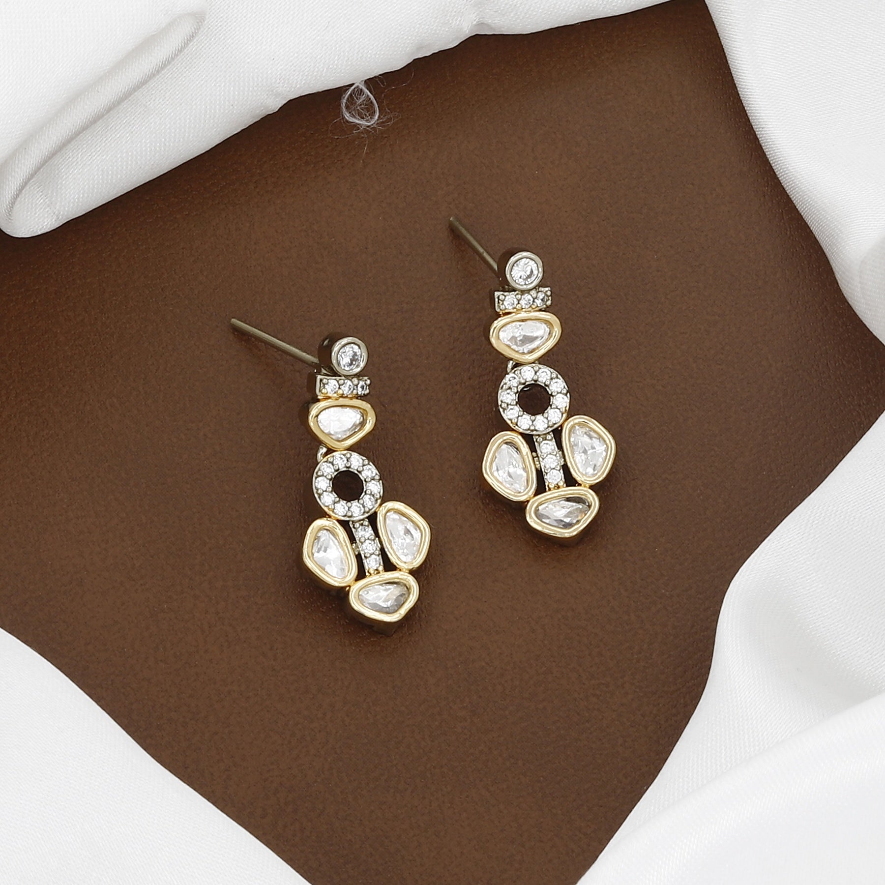 Victorian Polish Elegant Polki Kundan Necklace and Earring Set