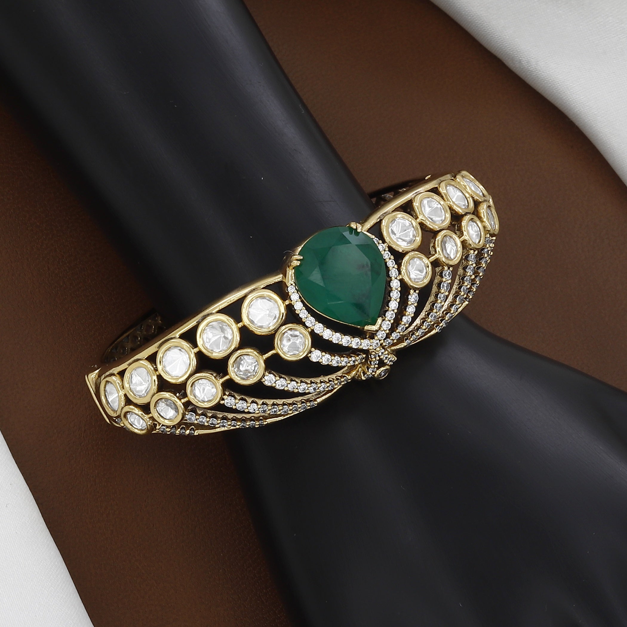 Victorian Polished Handcrafted Emerald & Polki Diamond Statement Kada