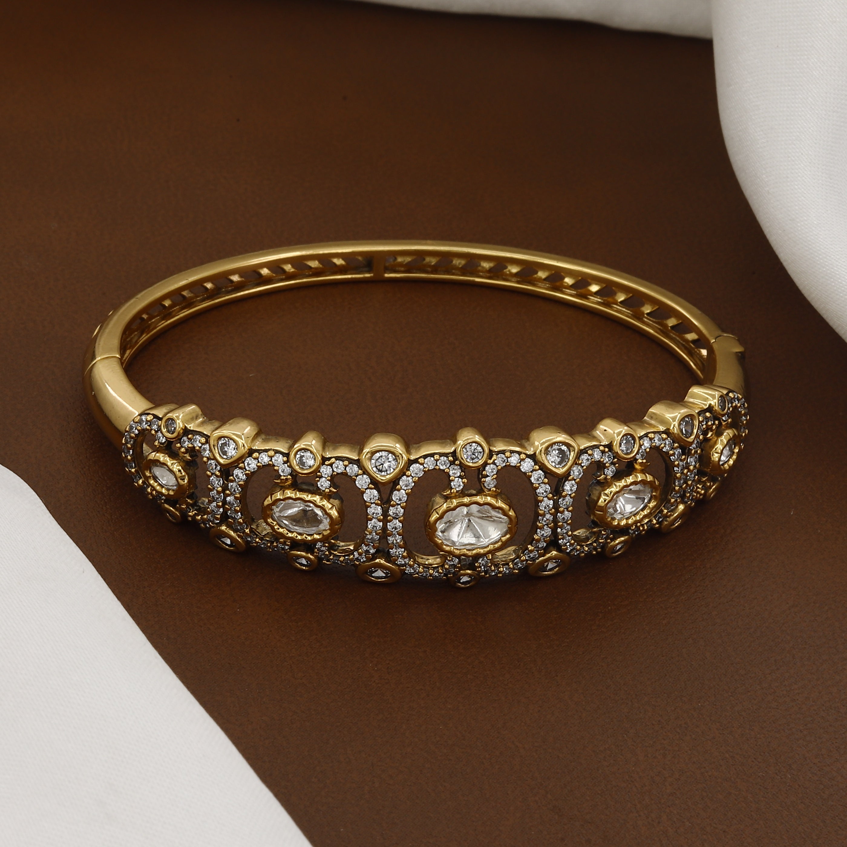 Victorian Polished Vintage-Style Polki Kundan Kada