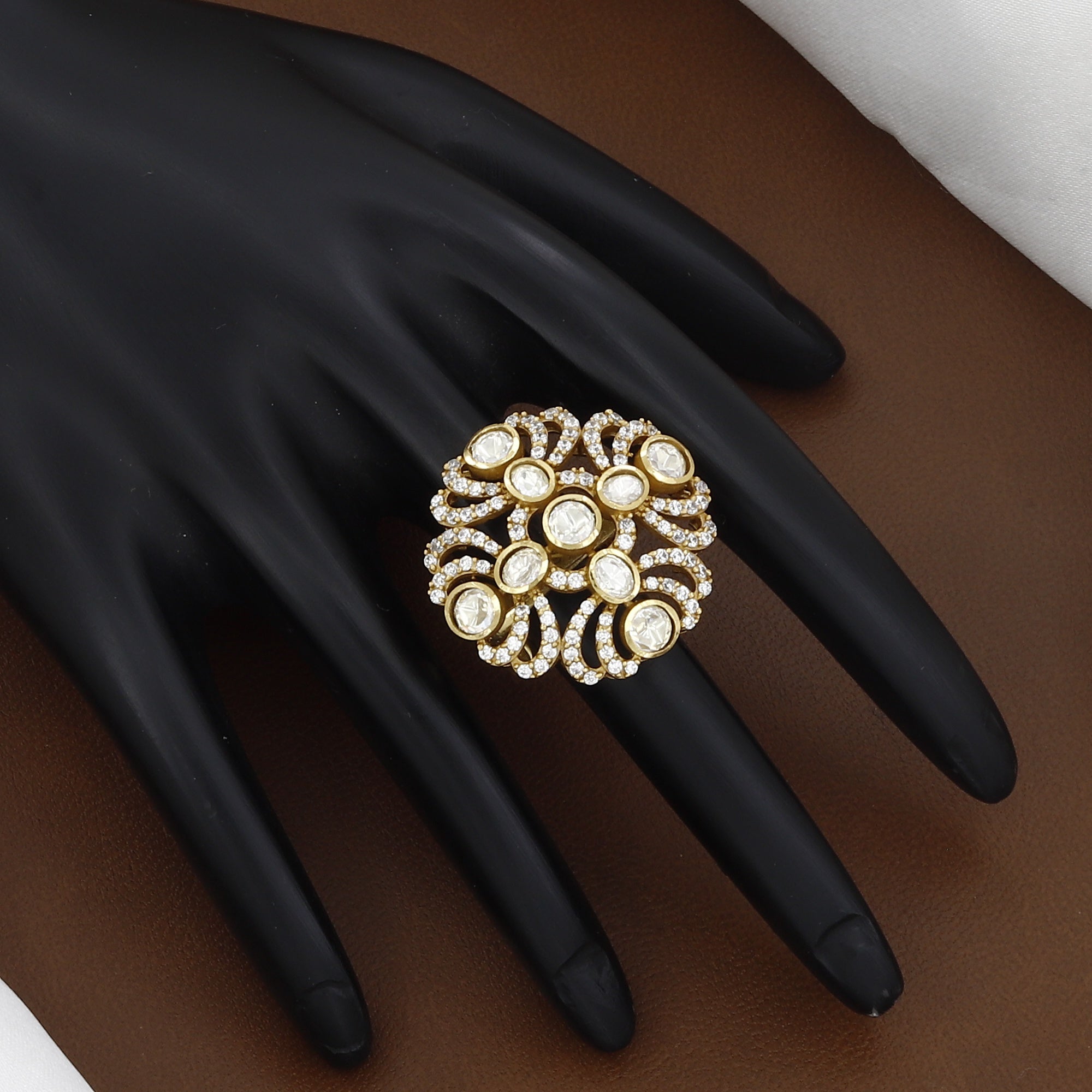 Exquisite Gold & Polki Stone Designer Kundan Ring