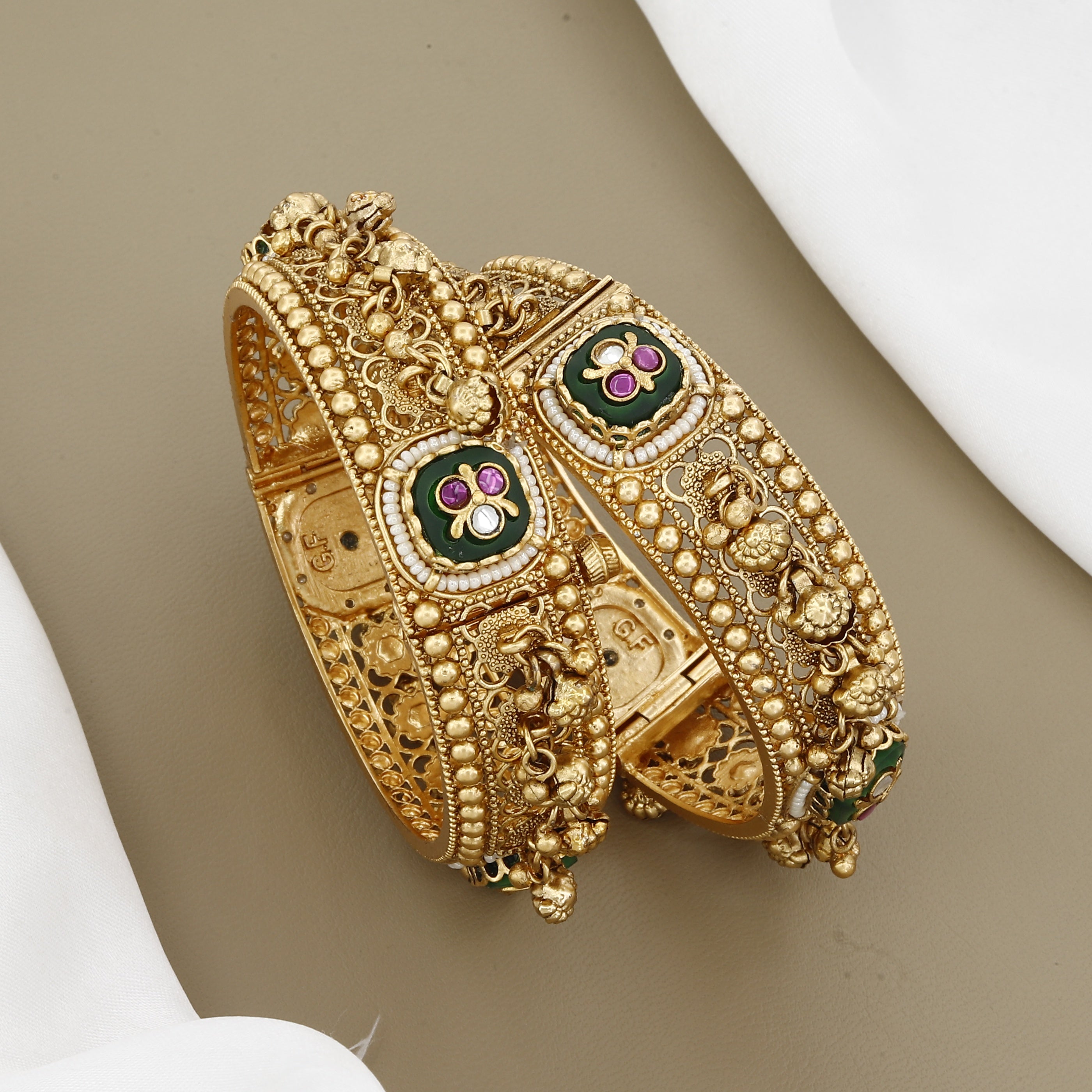 Traditional Indian Antique Gold Wedding Patla Sets