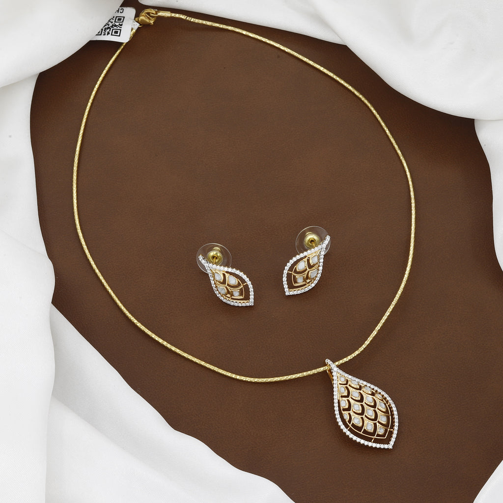 Elegant Gold Leaf Motif Pendant & Earrings Set with Diamond Accents