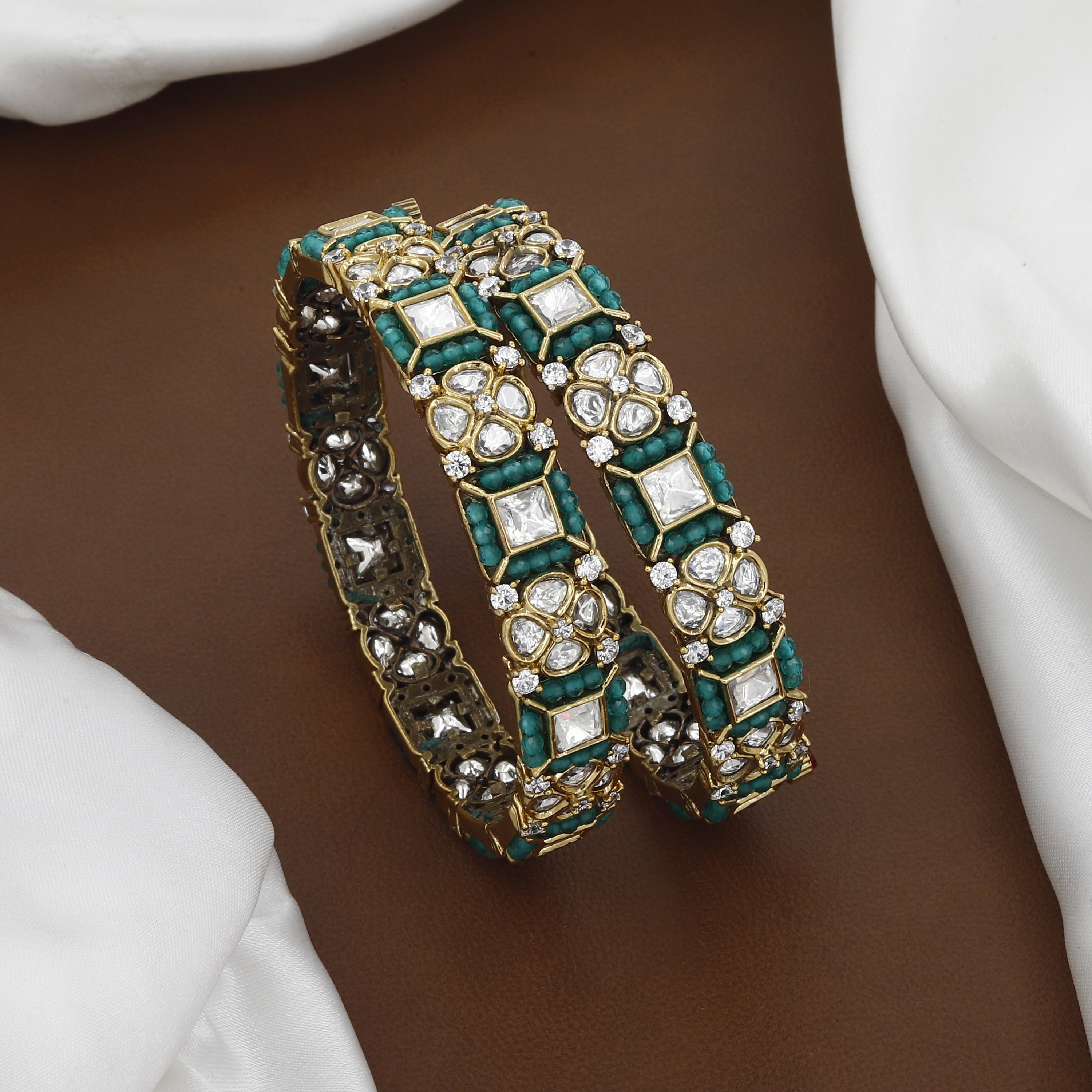 Victorian Polished Handcrafted Kundan & Emerald Green Bead Patla Set