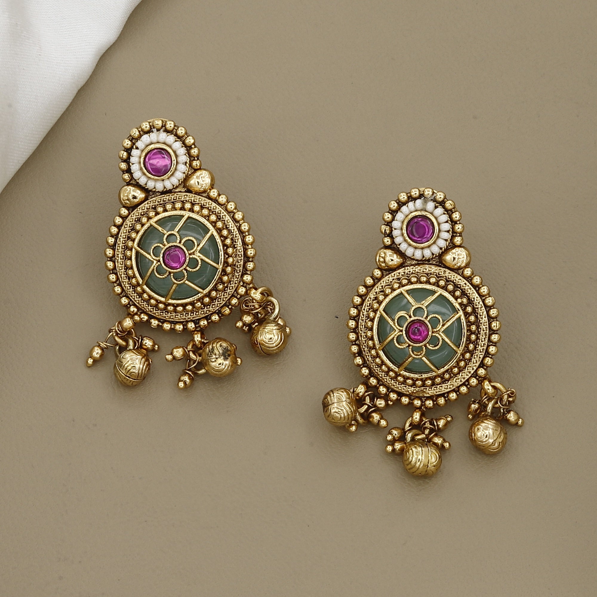 Antique Gold Multi-Strand Necklace Set with Round Pendant