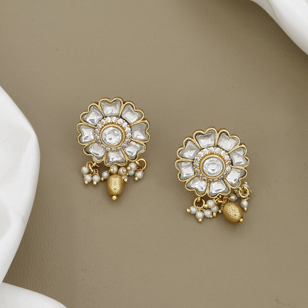 Floral Kemp Stone Necklace Set with Accents and Matching Studs