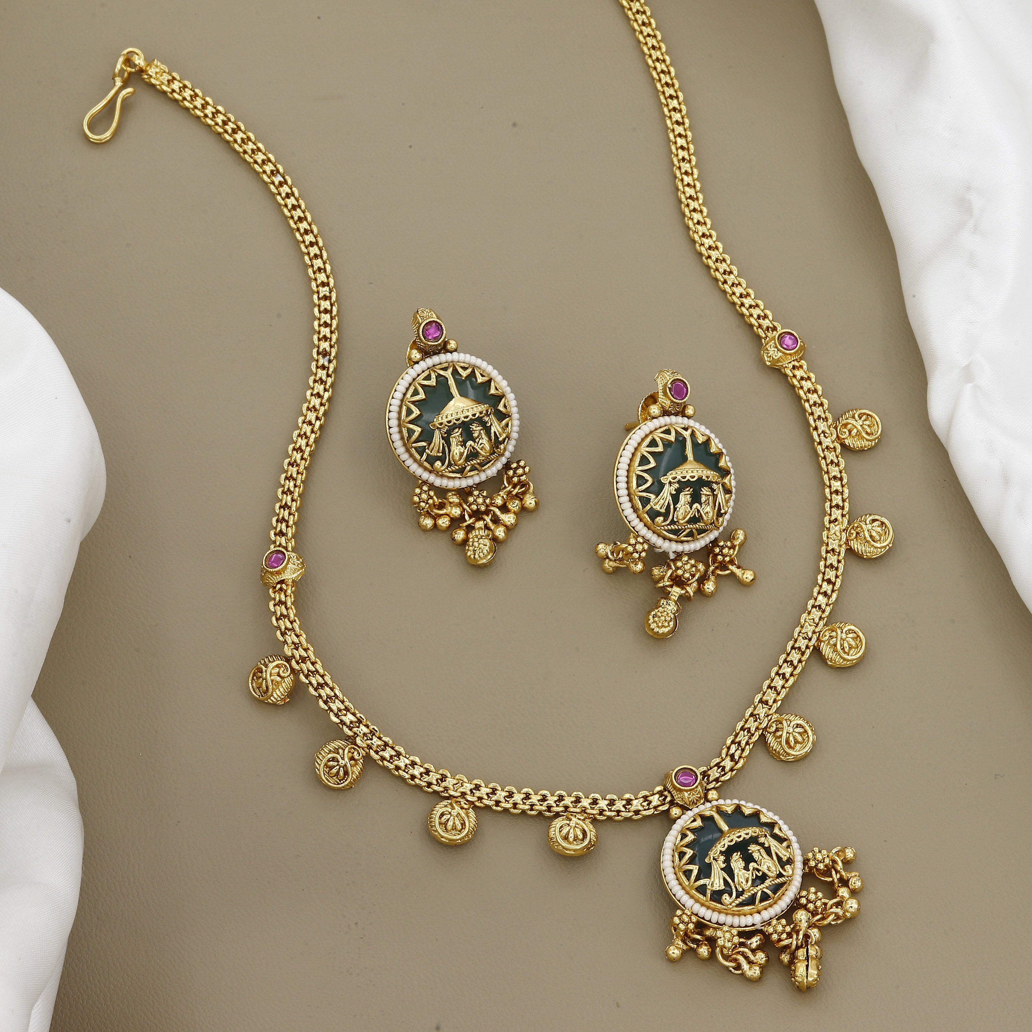Traditional Antique Gold Mini Necklace Set