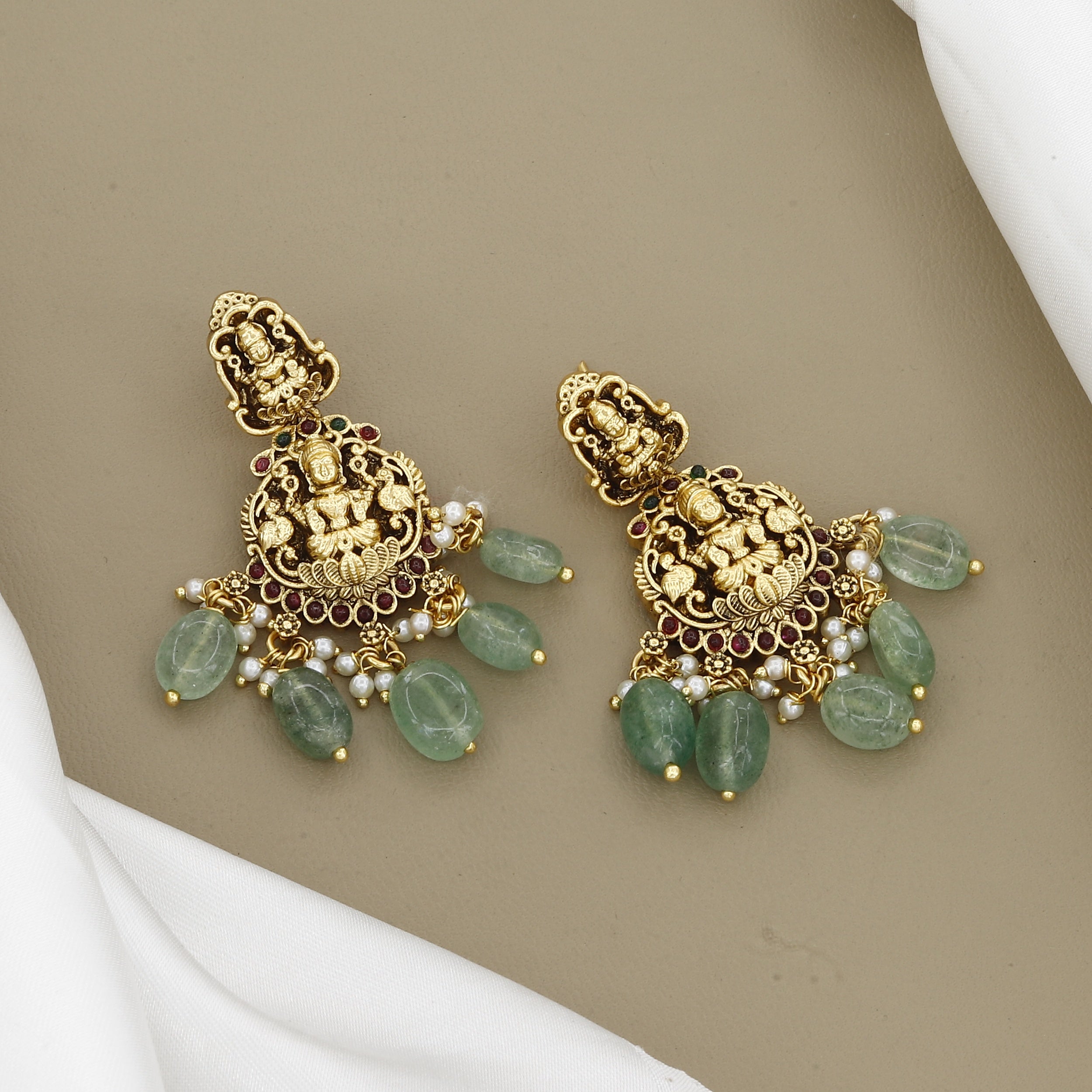 Festive Antique Temple Choker Set with Matching Earrings