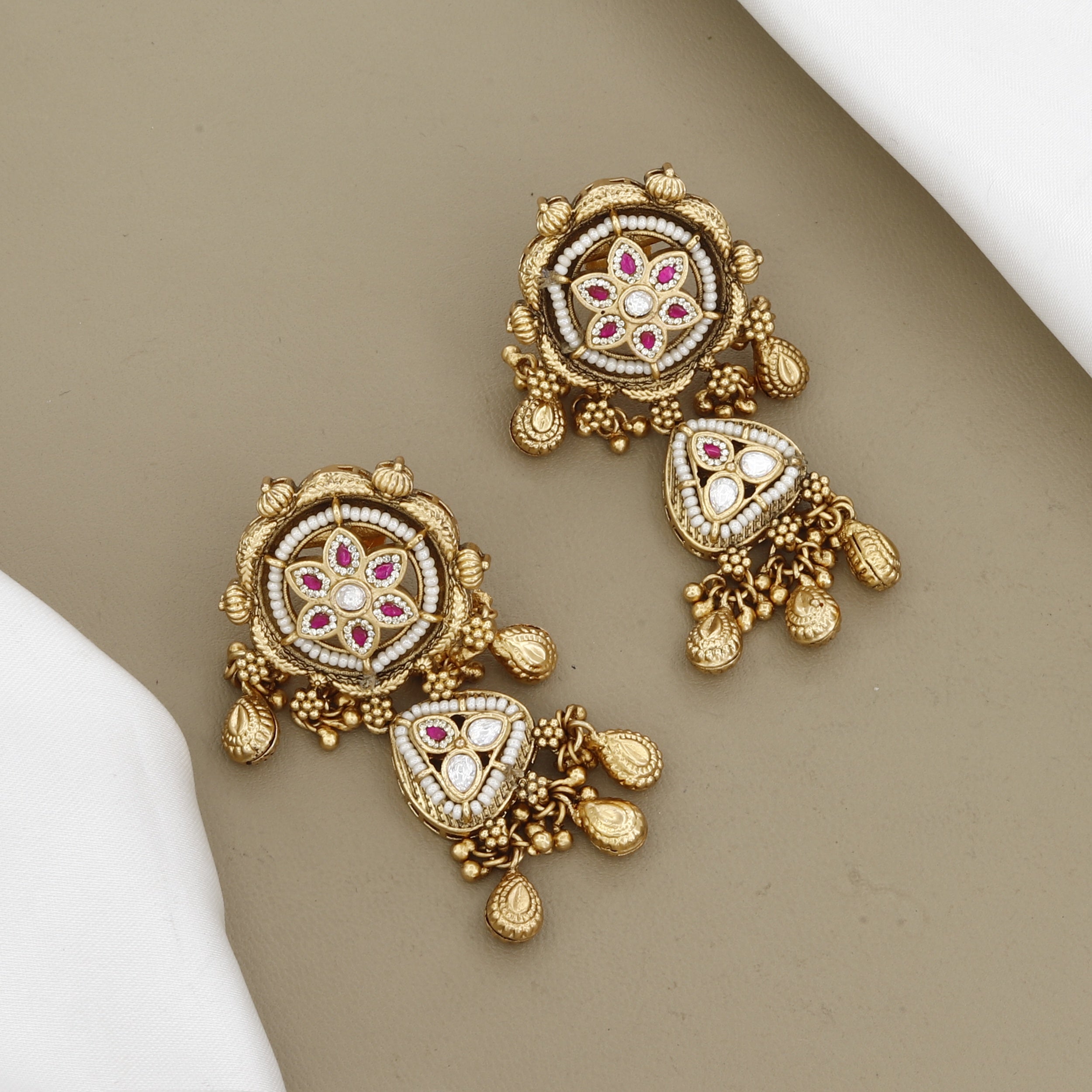 Traditional Indian Kundan & Pearl Wedding Necklace Set with Earrings