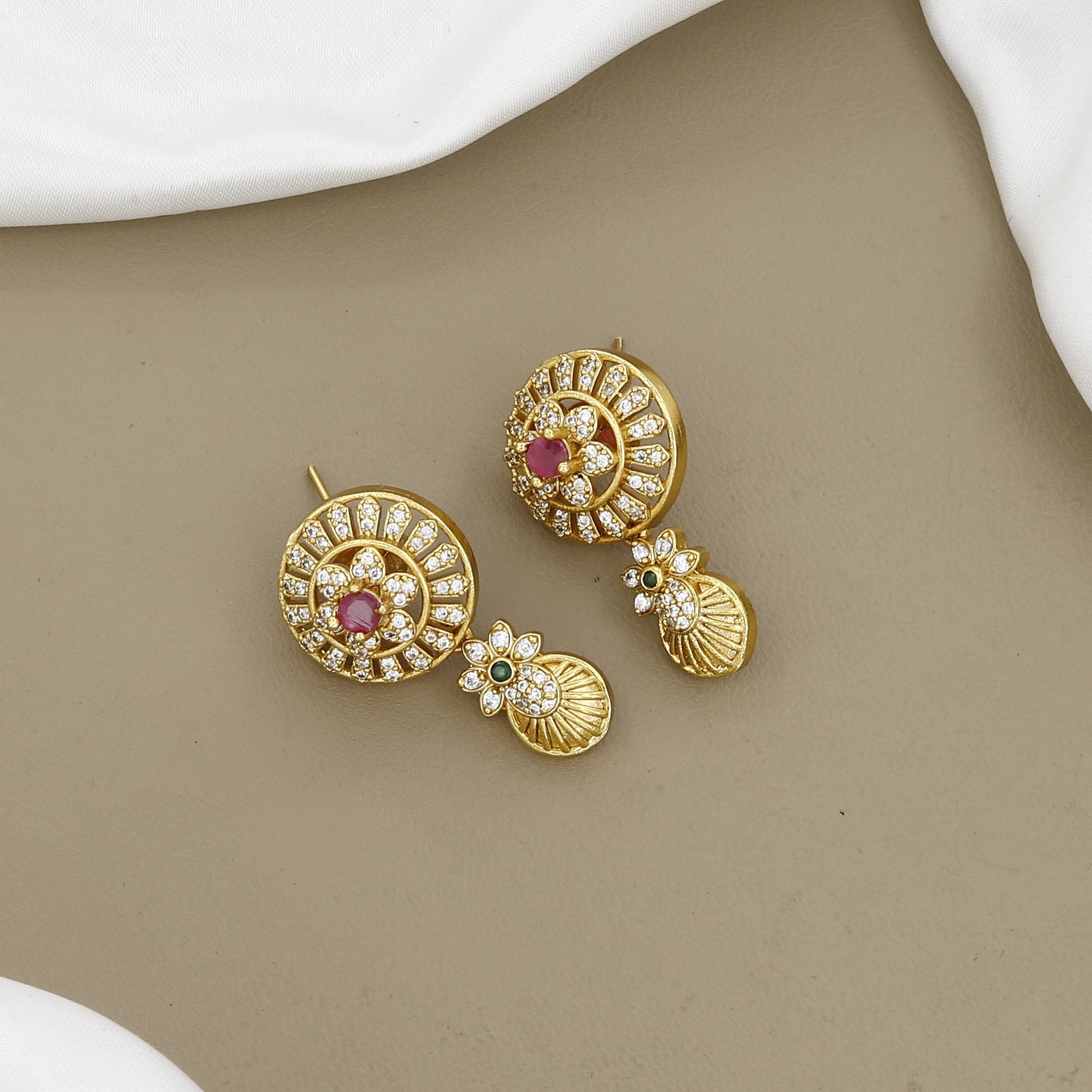 Exquisite Gold-Plated Traditional Necklace Set