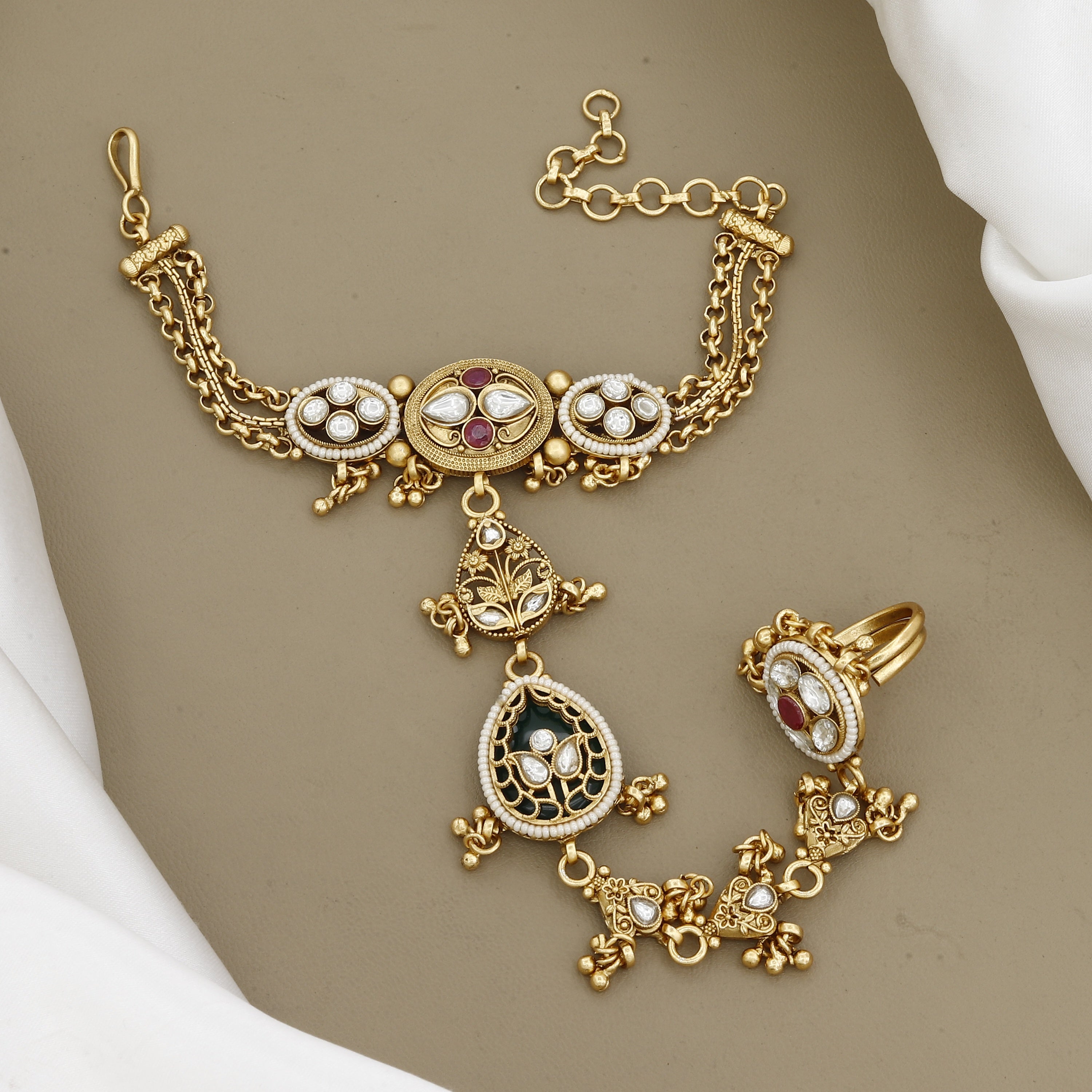 Antique Gold Finish Pearl & Polki Work Hath Panja