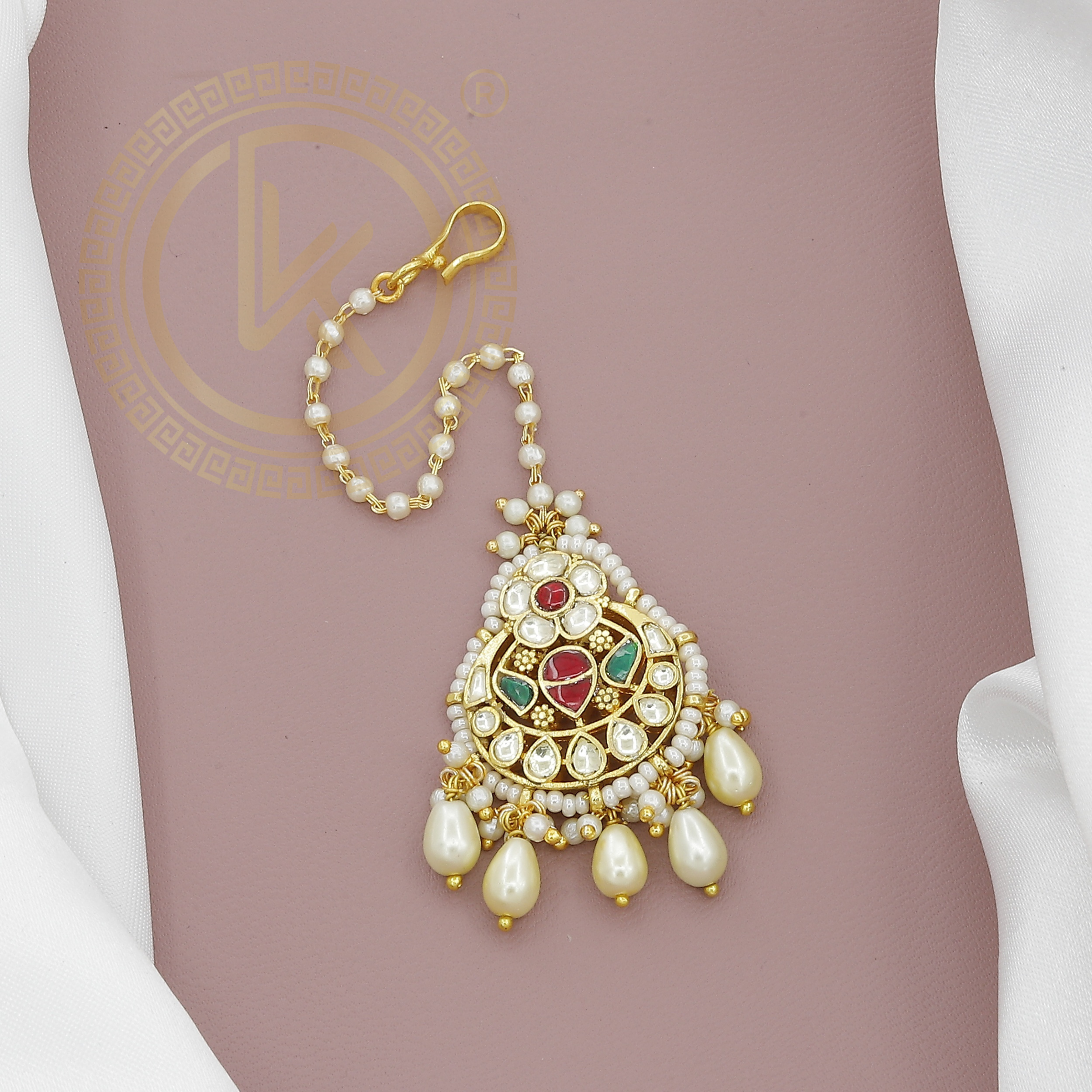 Traditional Kundan & Pearl Maang Tikka
