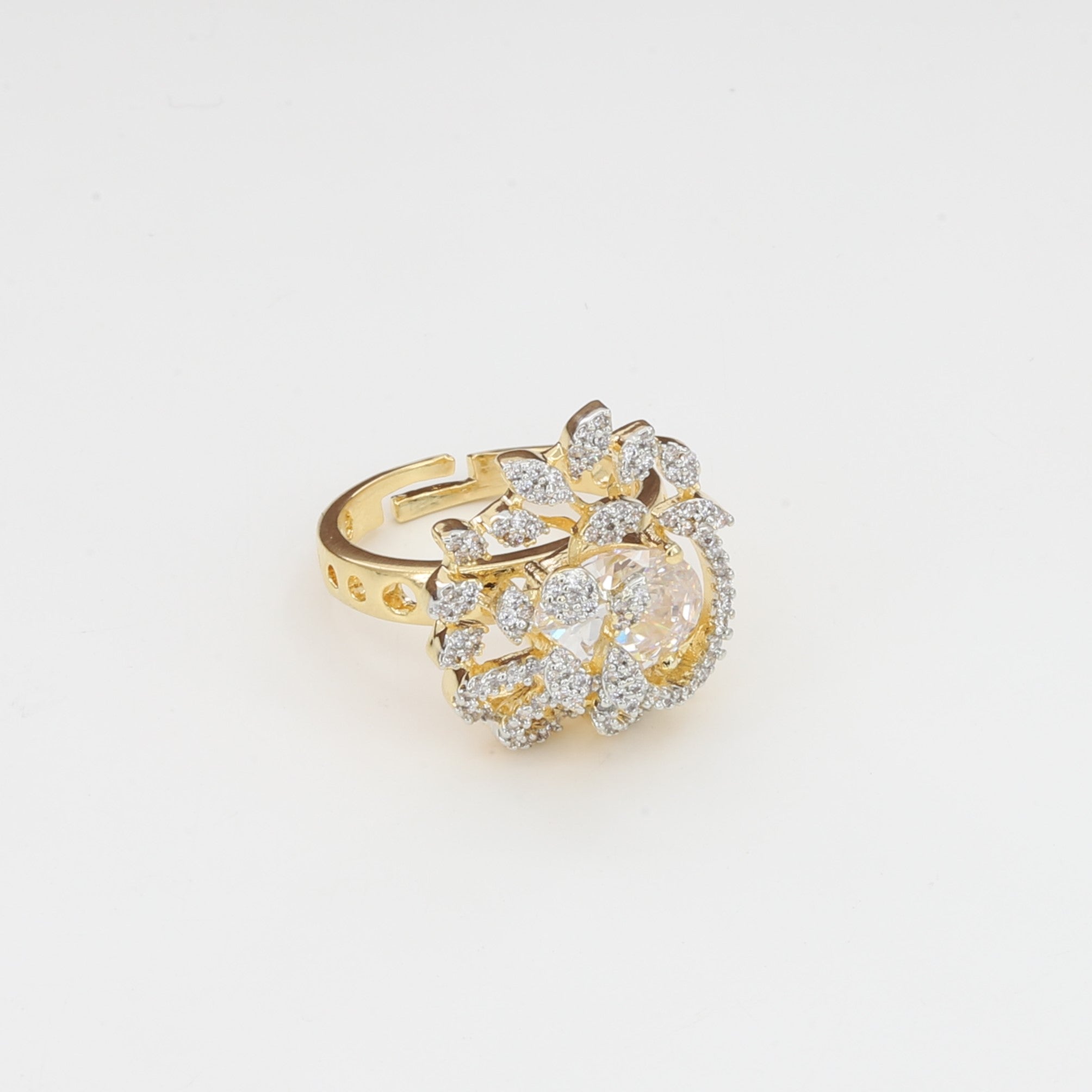 Stunning Gold Floral Ad Statement Party Ring