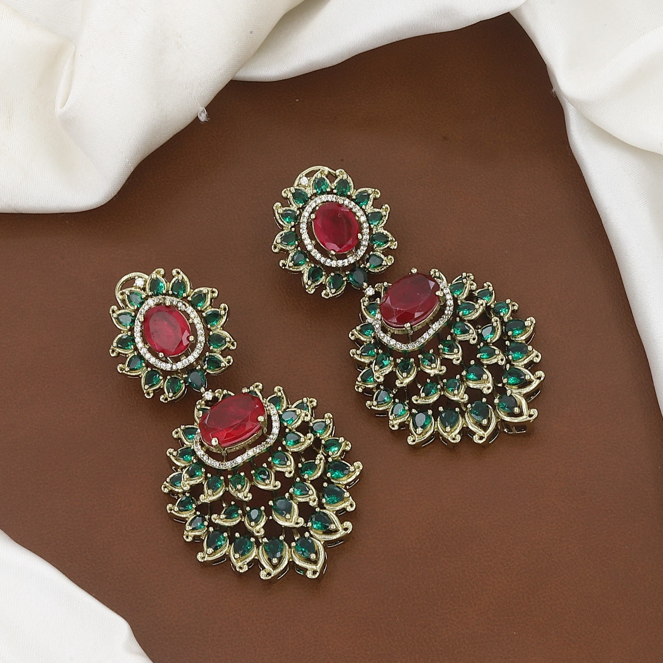 Mehndi Polished Royal Ruby and Emerald Diamond Necklace Set