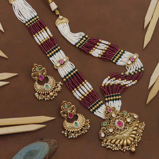 Stunning Kundan Bandhay Moti Set