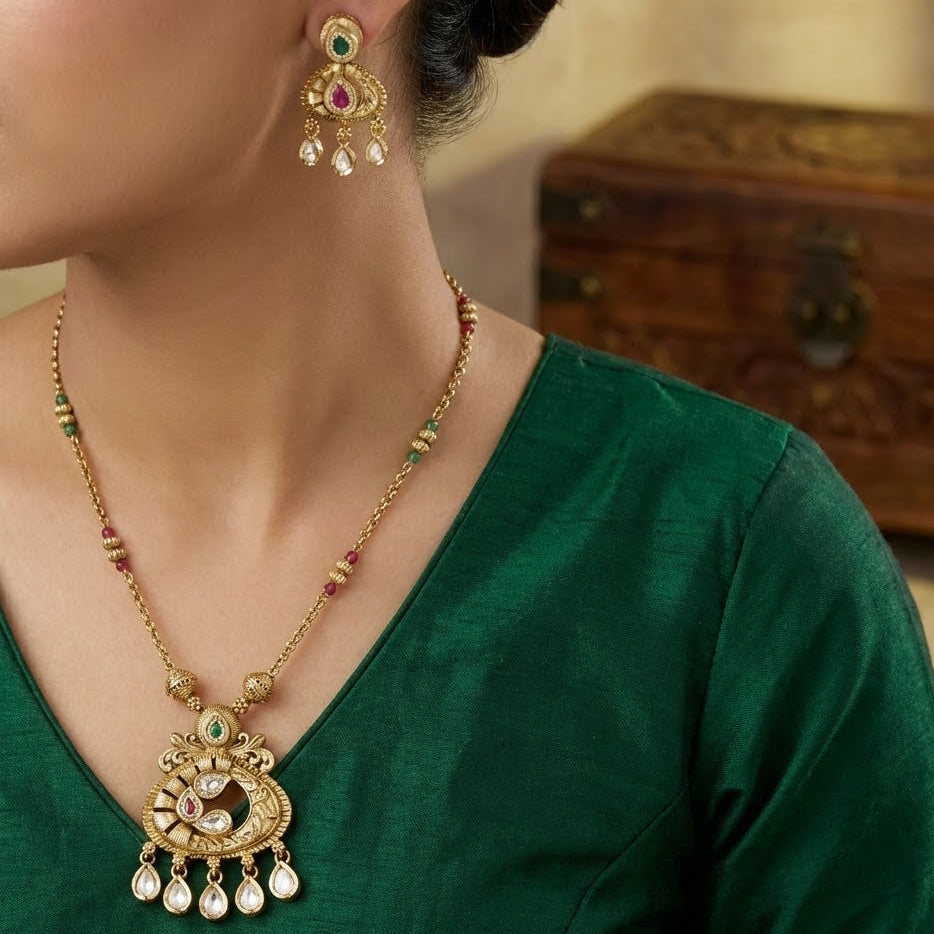 Antique Gold-Plated Peacock-Inspired Mini Pendant Set