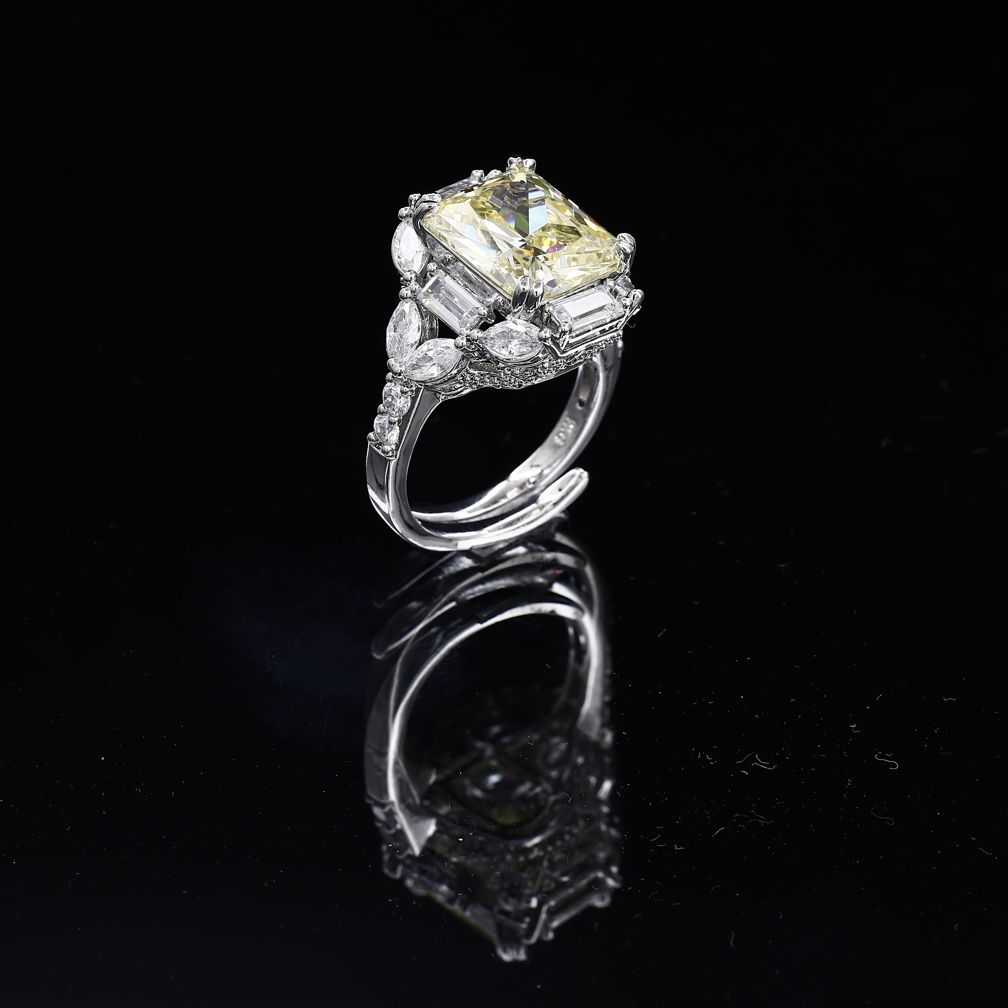 Big Color Diamond Silver Tone Freesize Ring