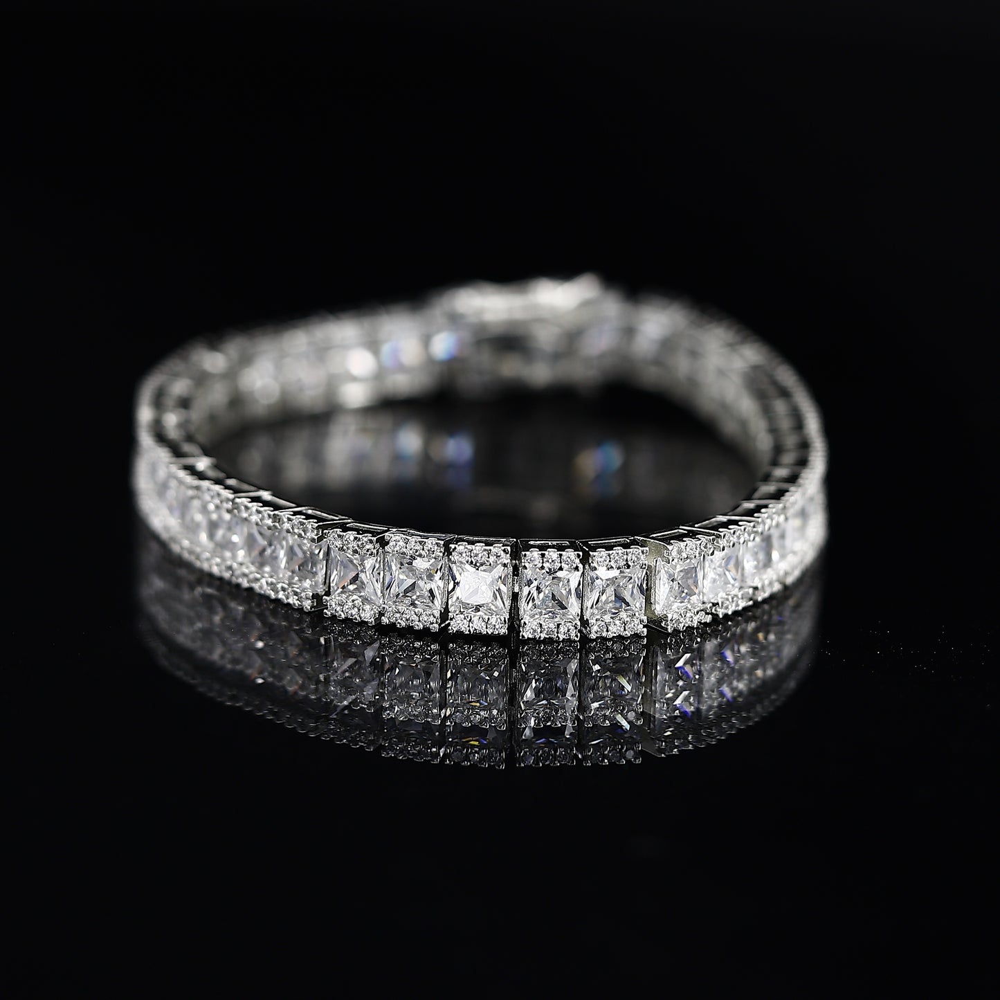 Square Shape Diamond Silver Loose Bracelet