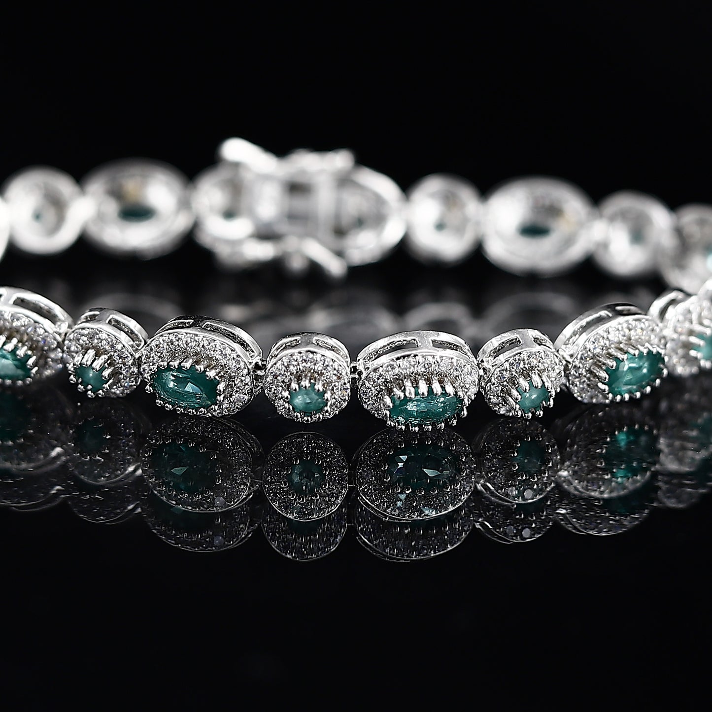 Imported Green American Diamond Loose Bracelet