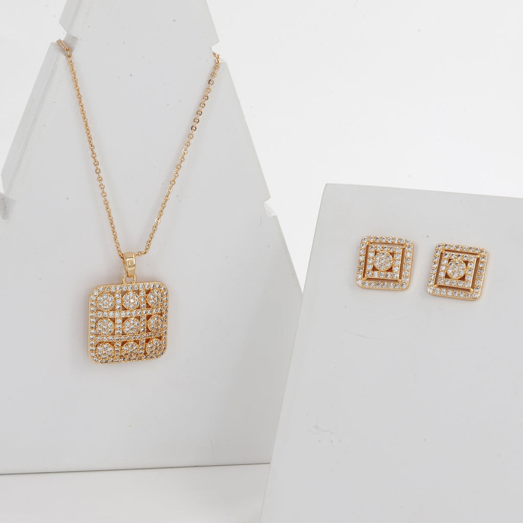 18k Polished Square Partywear Pendent Butti