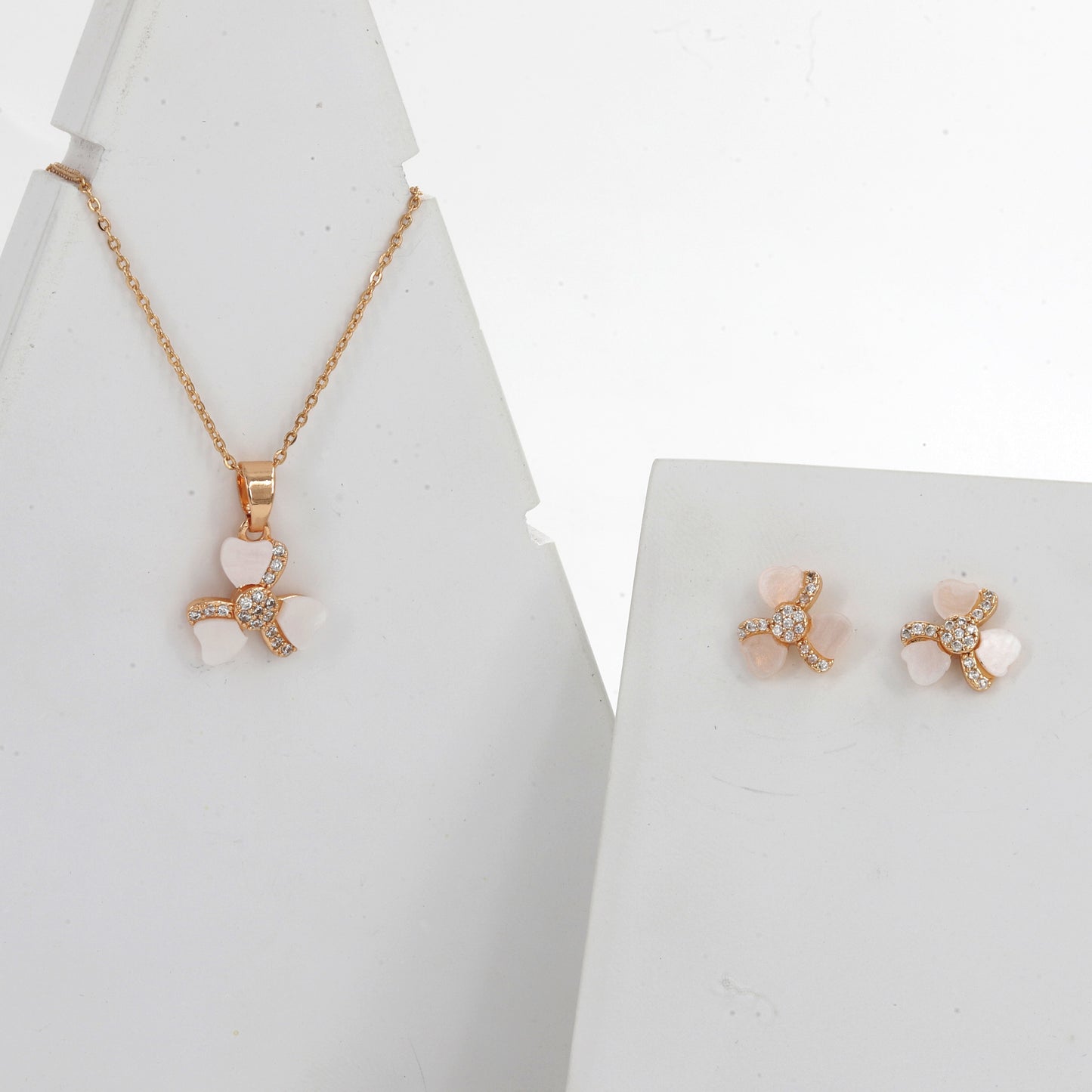 18k Rose Polished Trendy Design Pendent Set