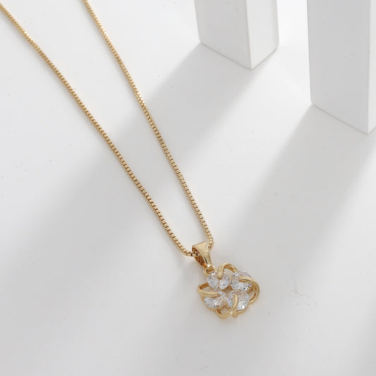 18k Gold Polished Premium Diamond Pendent Set