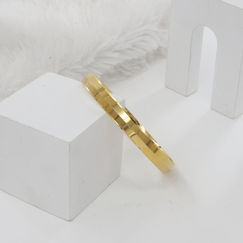 Gold Polished Heavy Starling Panjabi (8mm) Kada(24gm)