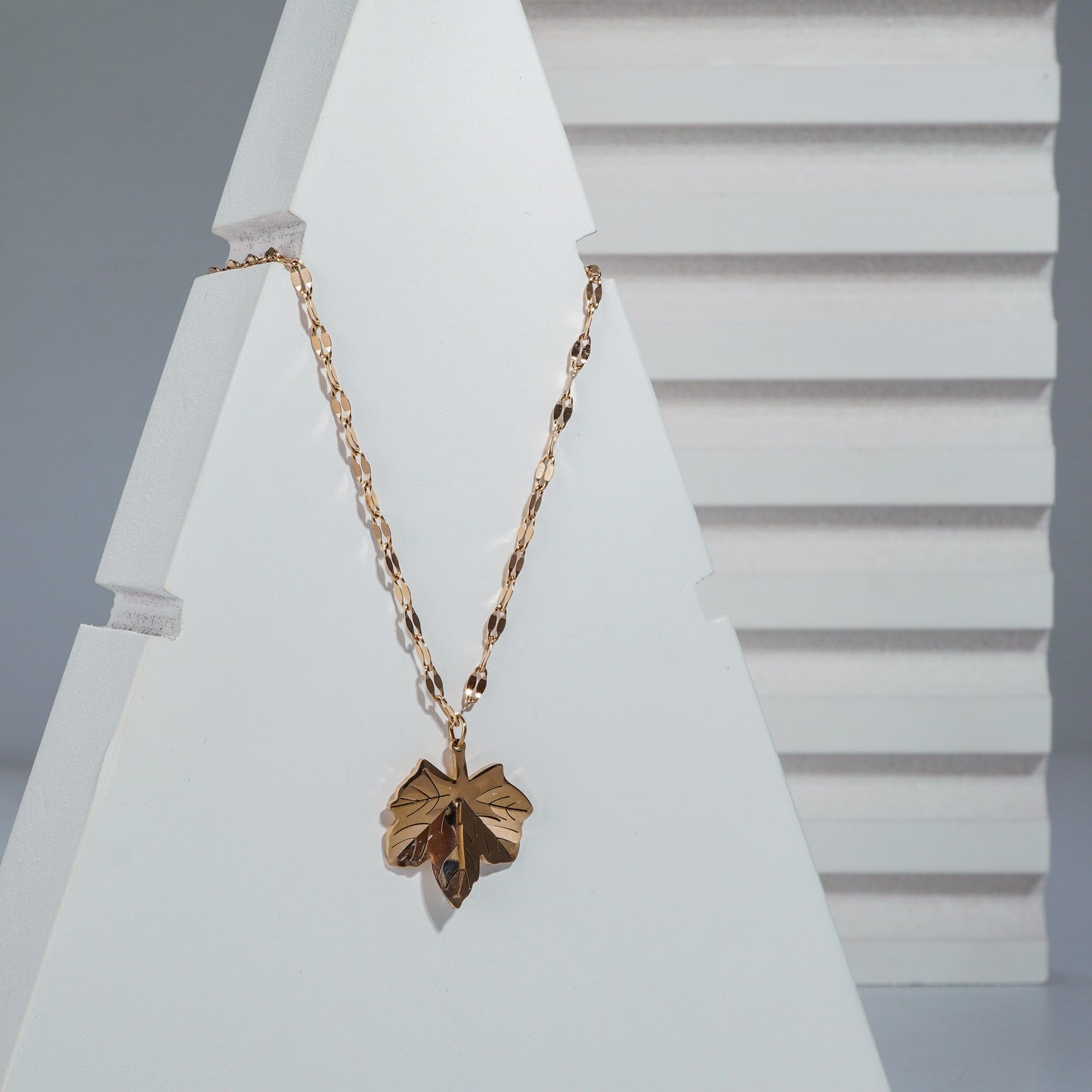 Rosepolished Leaf Design Western Tanmaniya