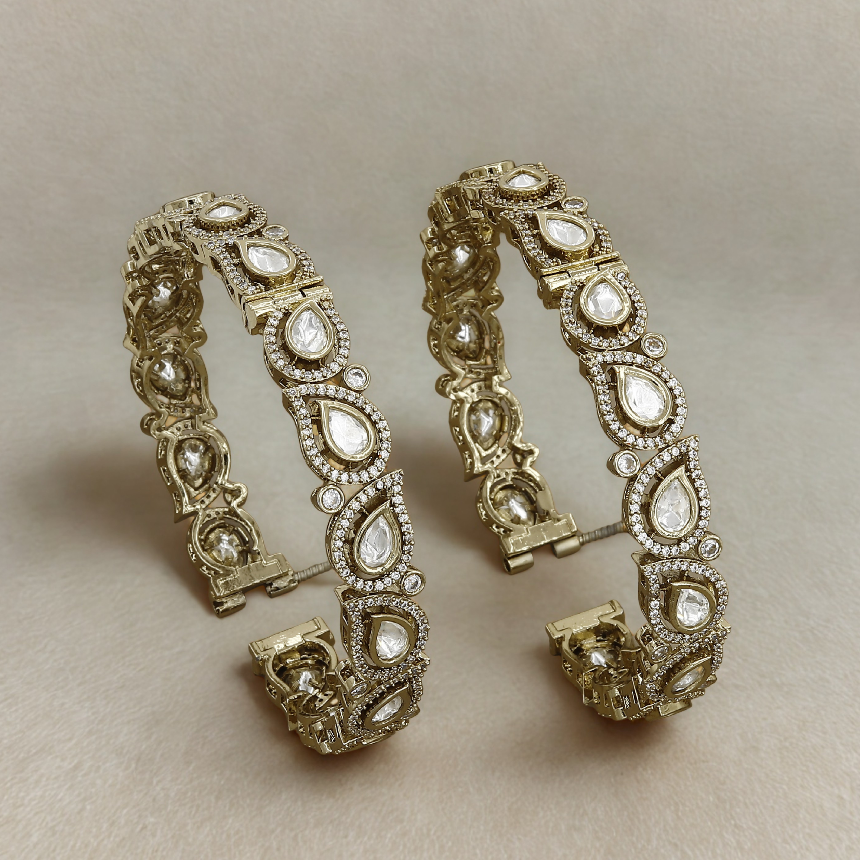 Mahendi Polished Antique Polki Kundan Patla Set