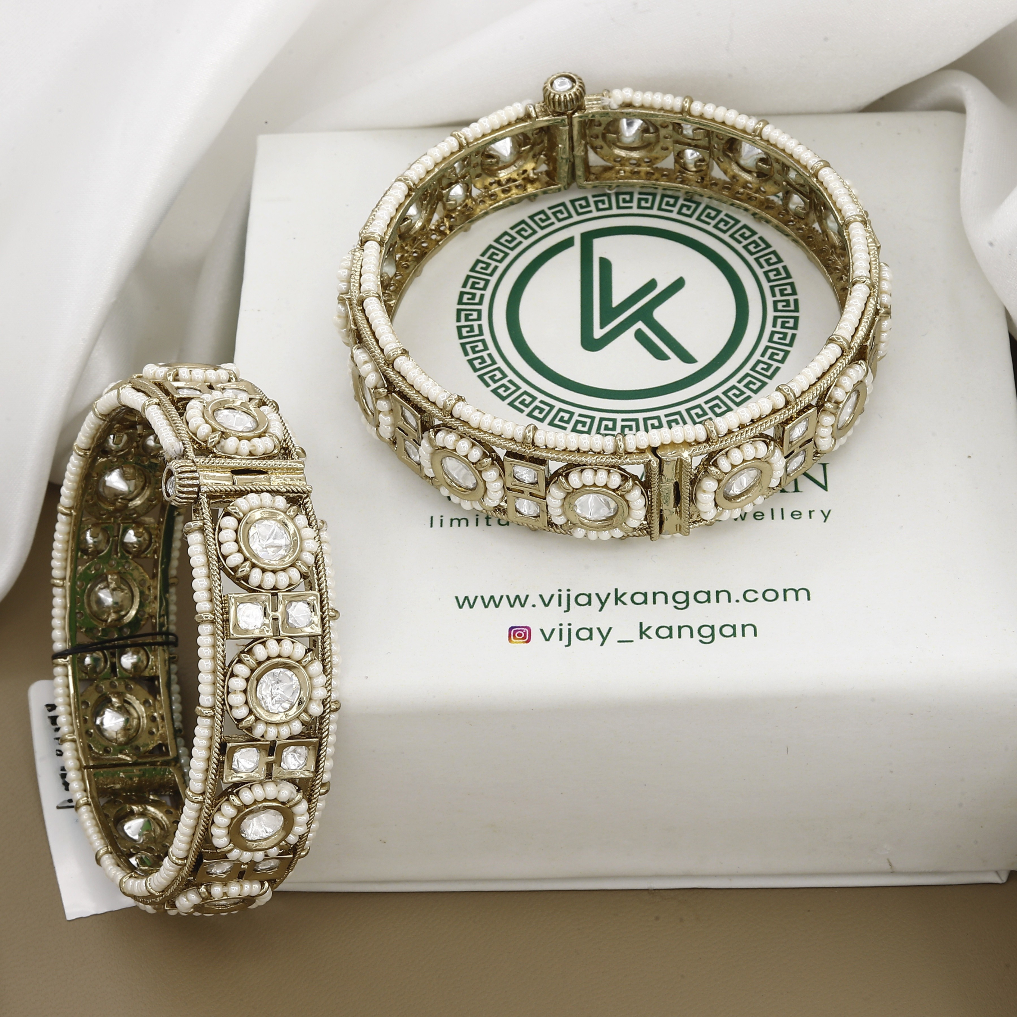 Mehndi Polish Heirloom Polki Kundan Patla Set