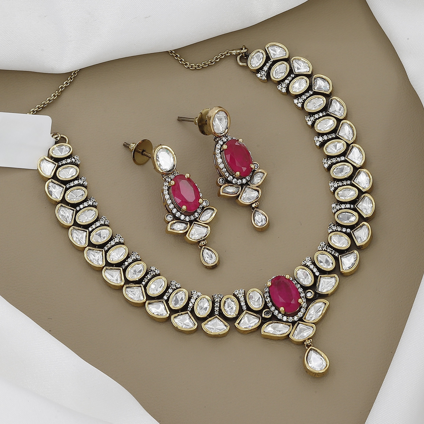 Victorian Polished Jadau Jewelry Set for Weddings