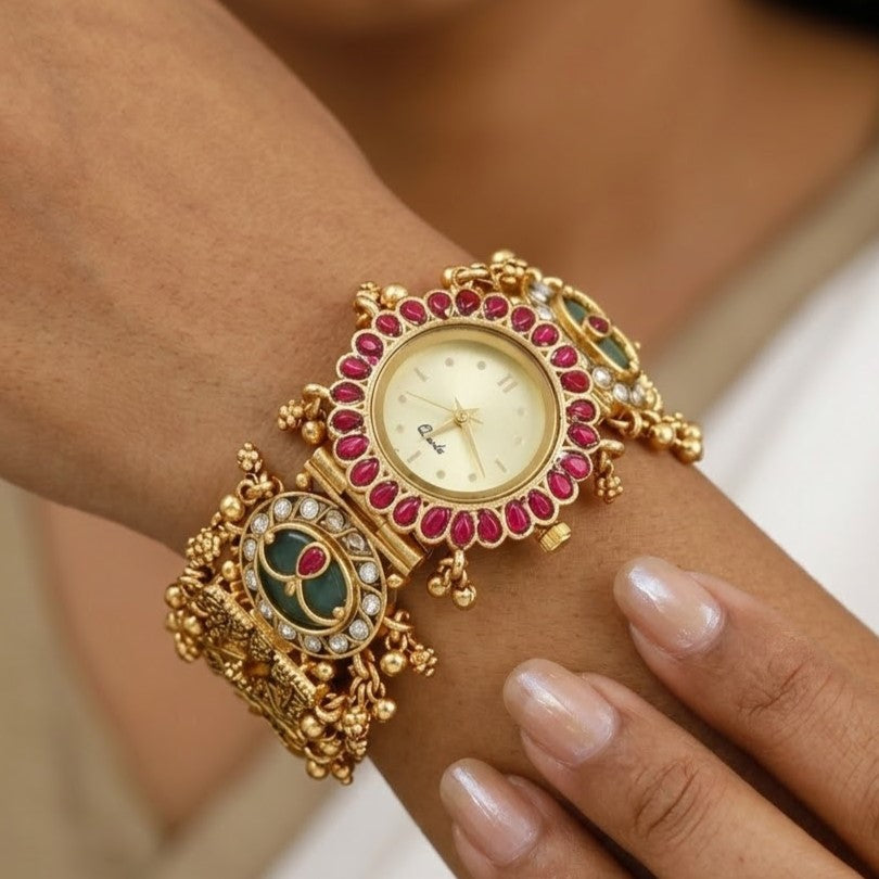 Exquisite e Gold-Plated Bracelet Watch