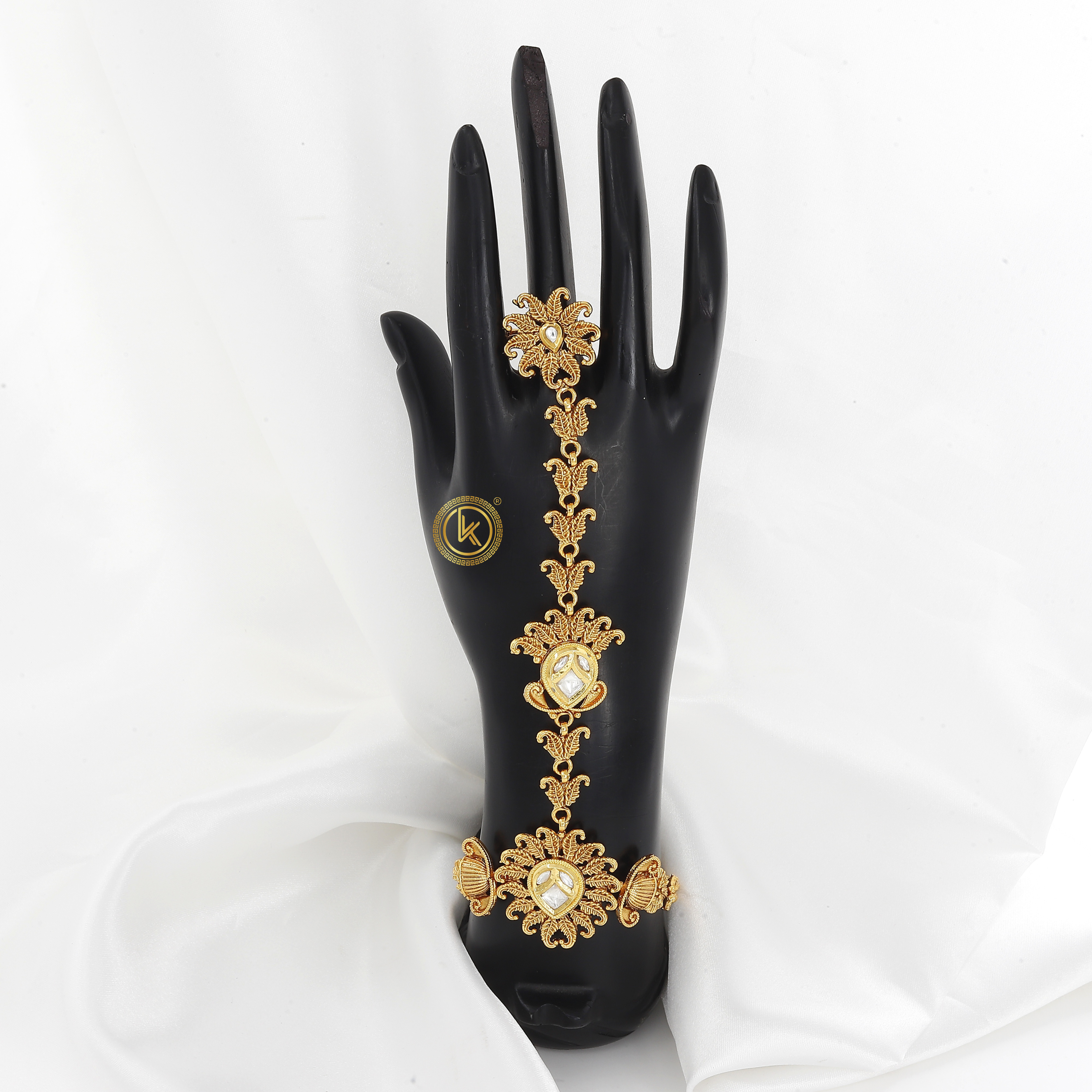 Beautiful Gold Hath Panja - Old-World Charm