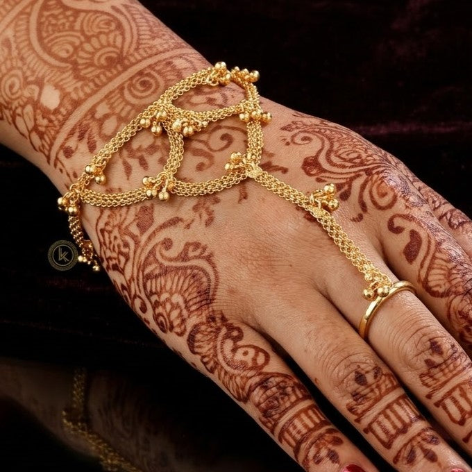 Antique Ghoghri Broad Hath Panja