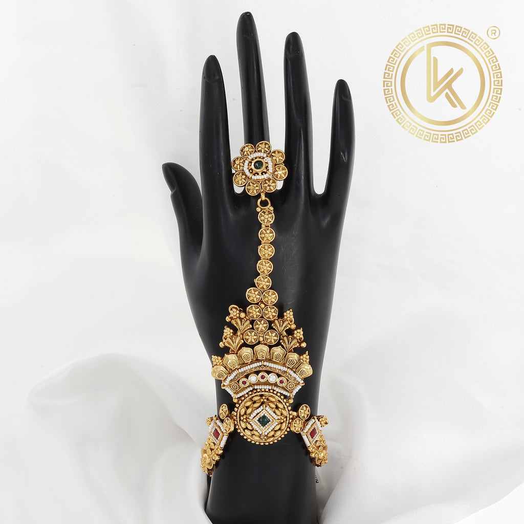 Intricate Gold-Tone Kundan/Polki Hath Panja with Pearls
