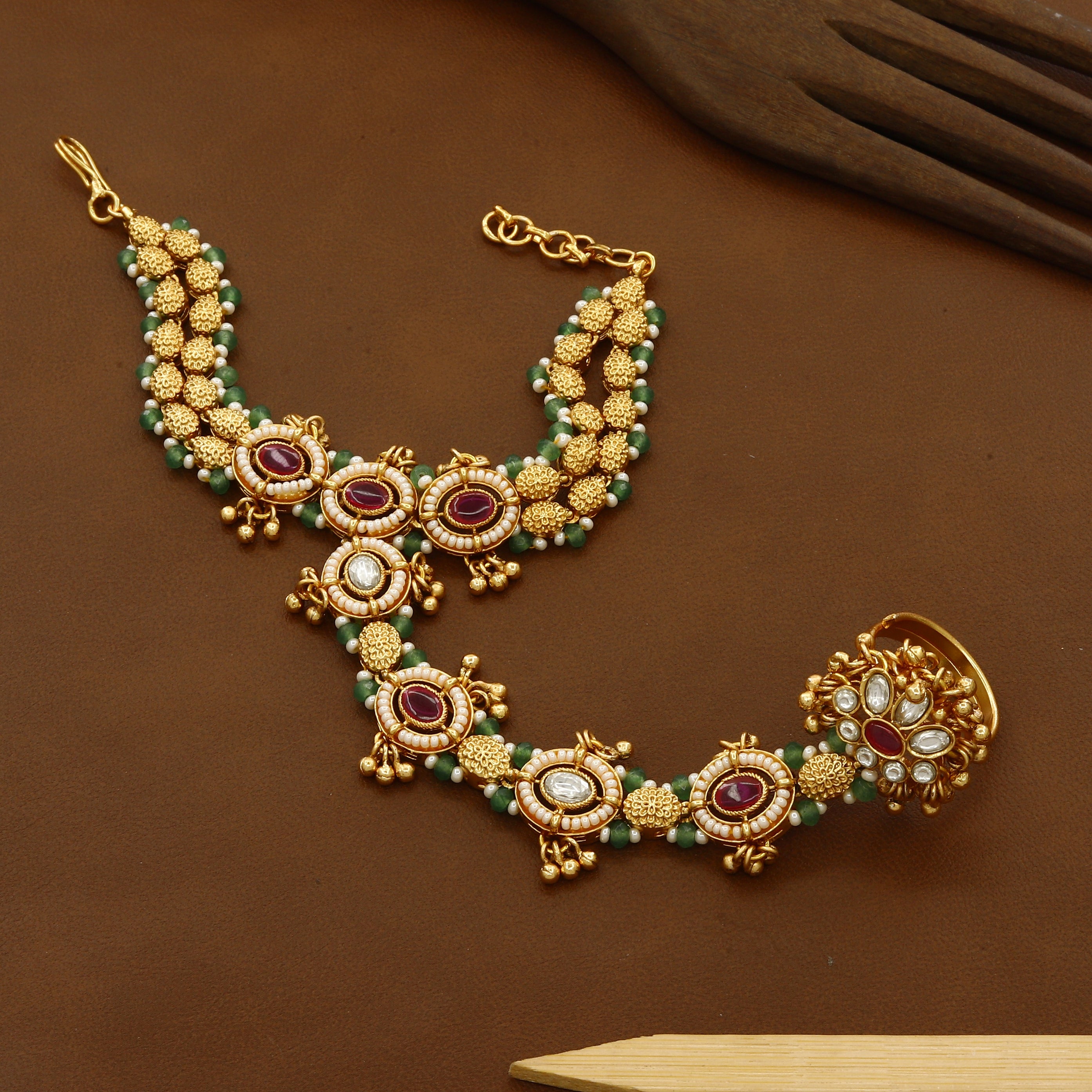 Oval Cut Kundan Antique Hath Pan With Moti Border